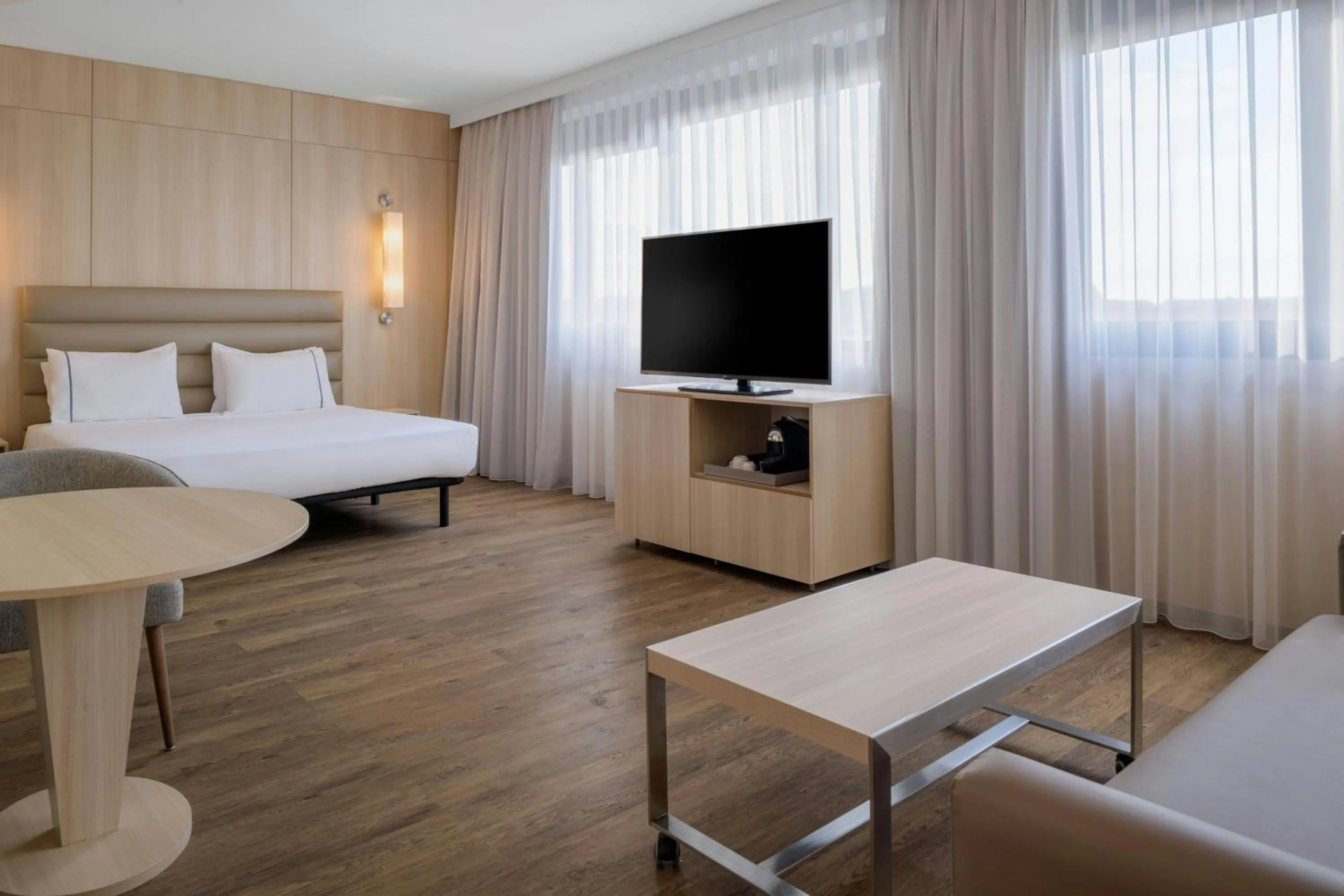 Photo of the whole room, Bed in AC Hotel by Marriott Pisa