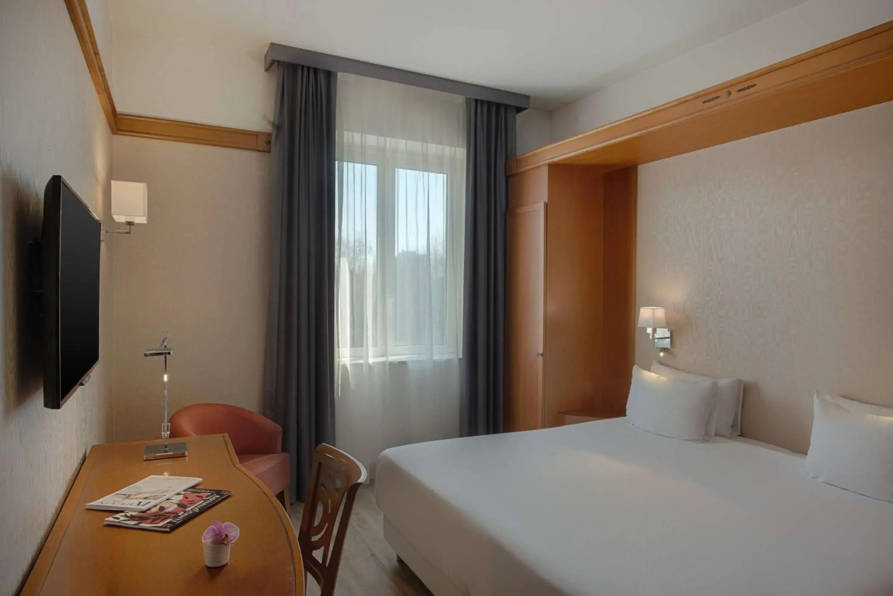 Bedroom, Bed in NH Ravenna Bedroom, Bed in NH Ravenna