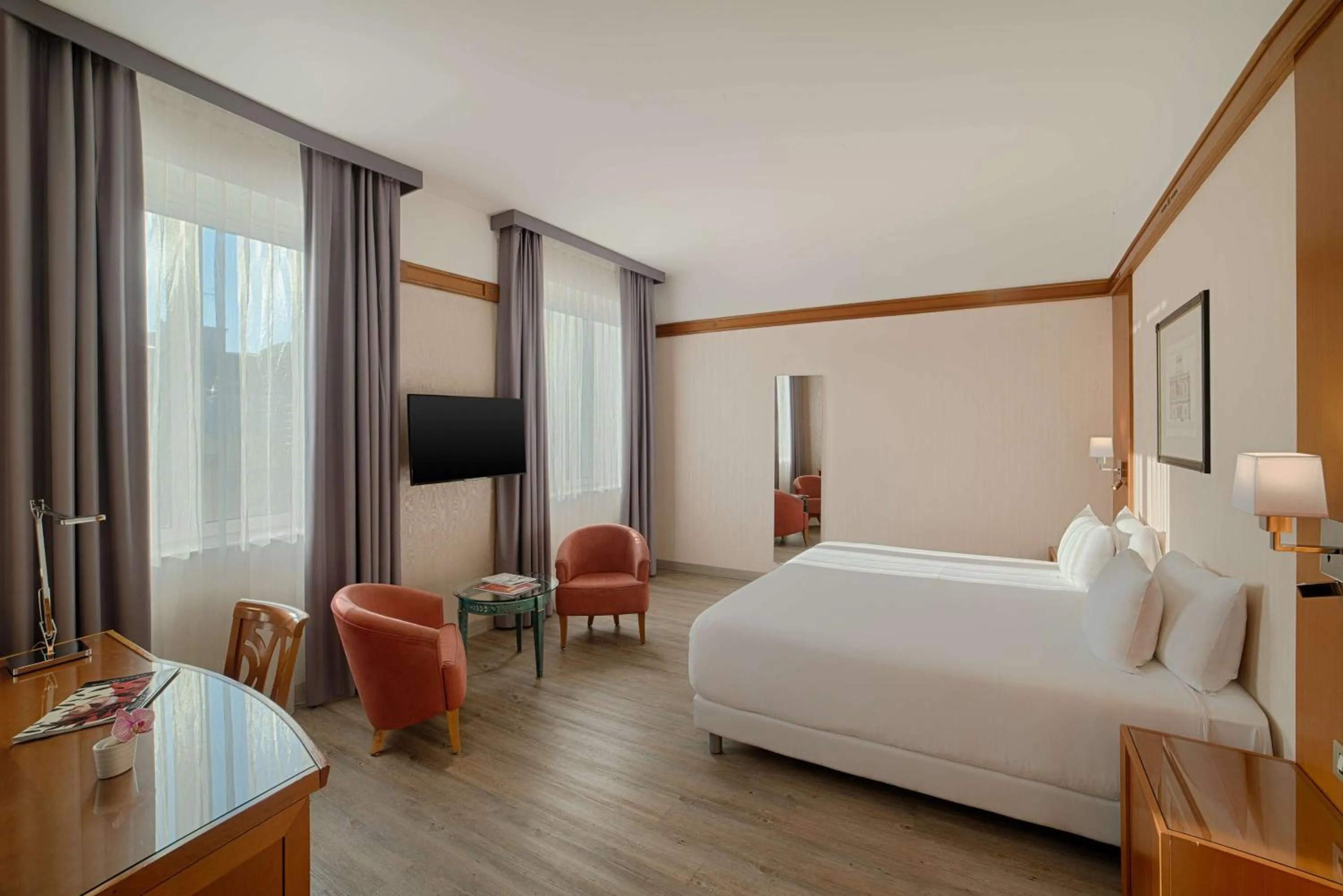 Superior Double Room with Extra Bed in NH Ravenna