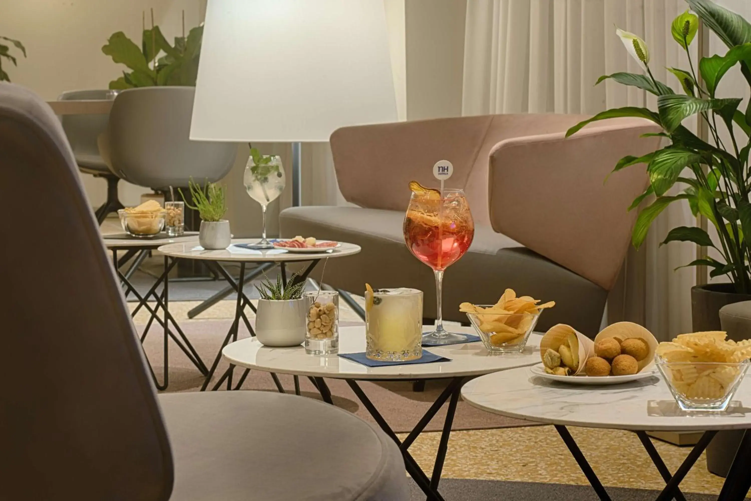 Lounge or bar in NH Ravenna Lounge or bar in NH Ravenna