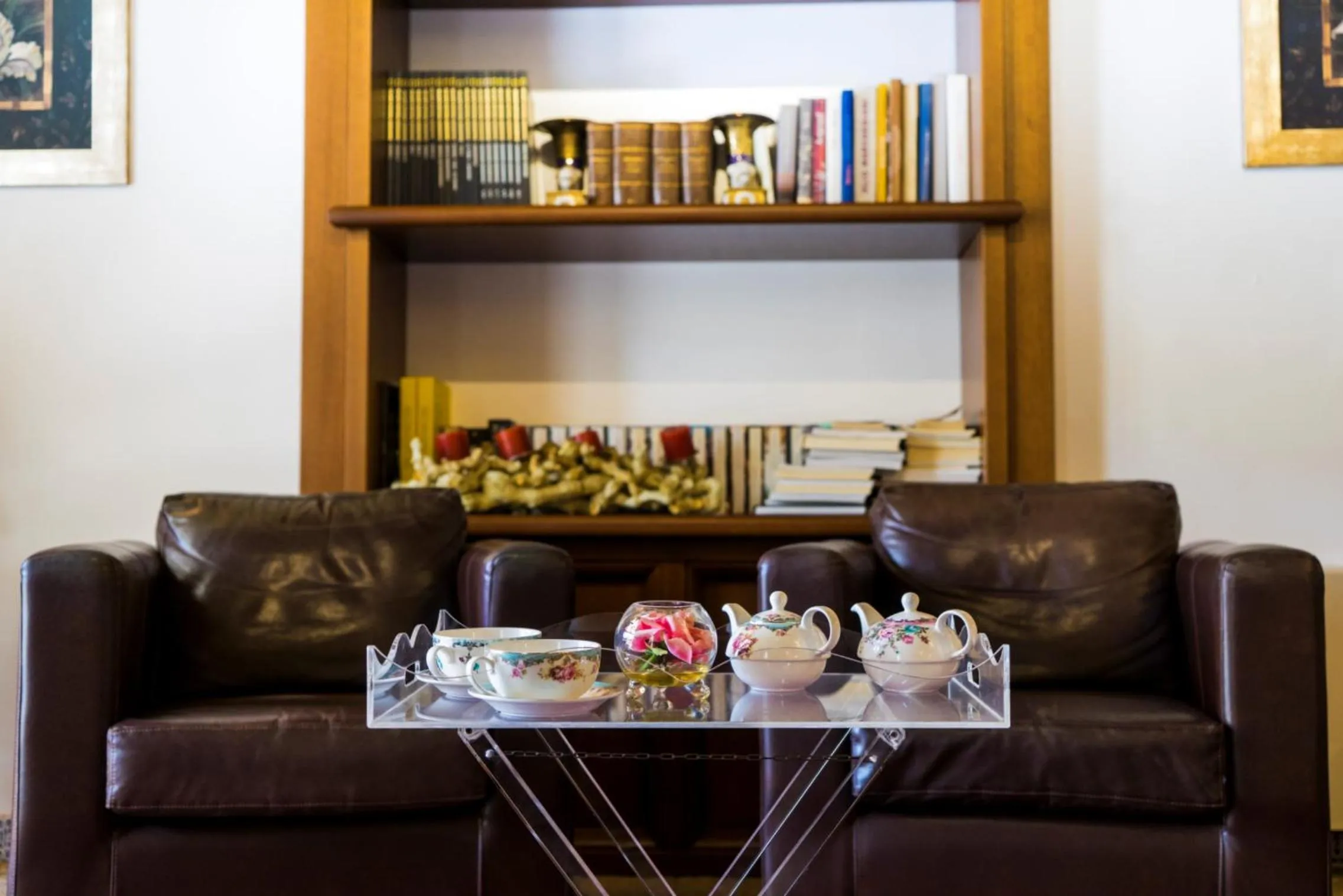 Library in Hotel Carmine