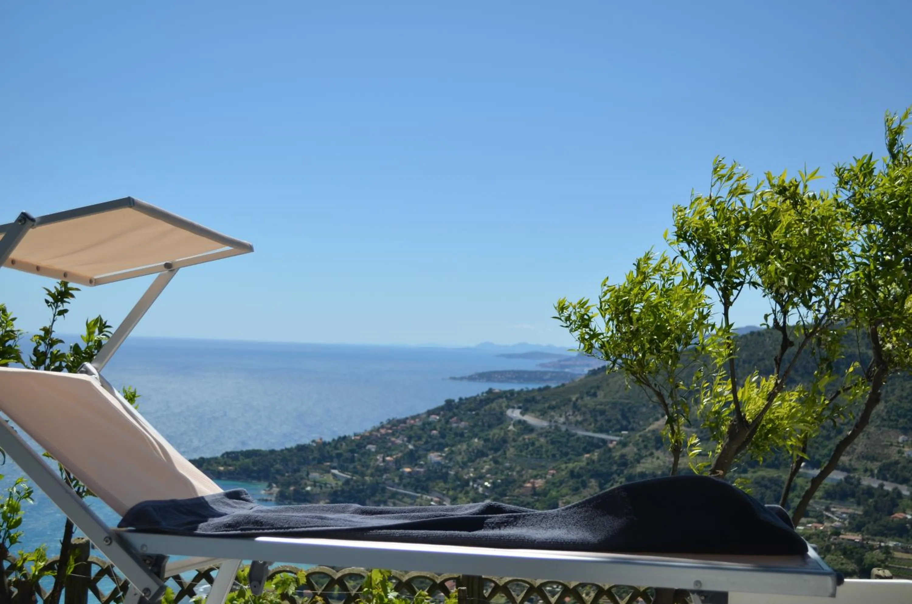 Photo of the whole room in La Riserva di Castel d'Appio- Charme & Relax