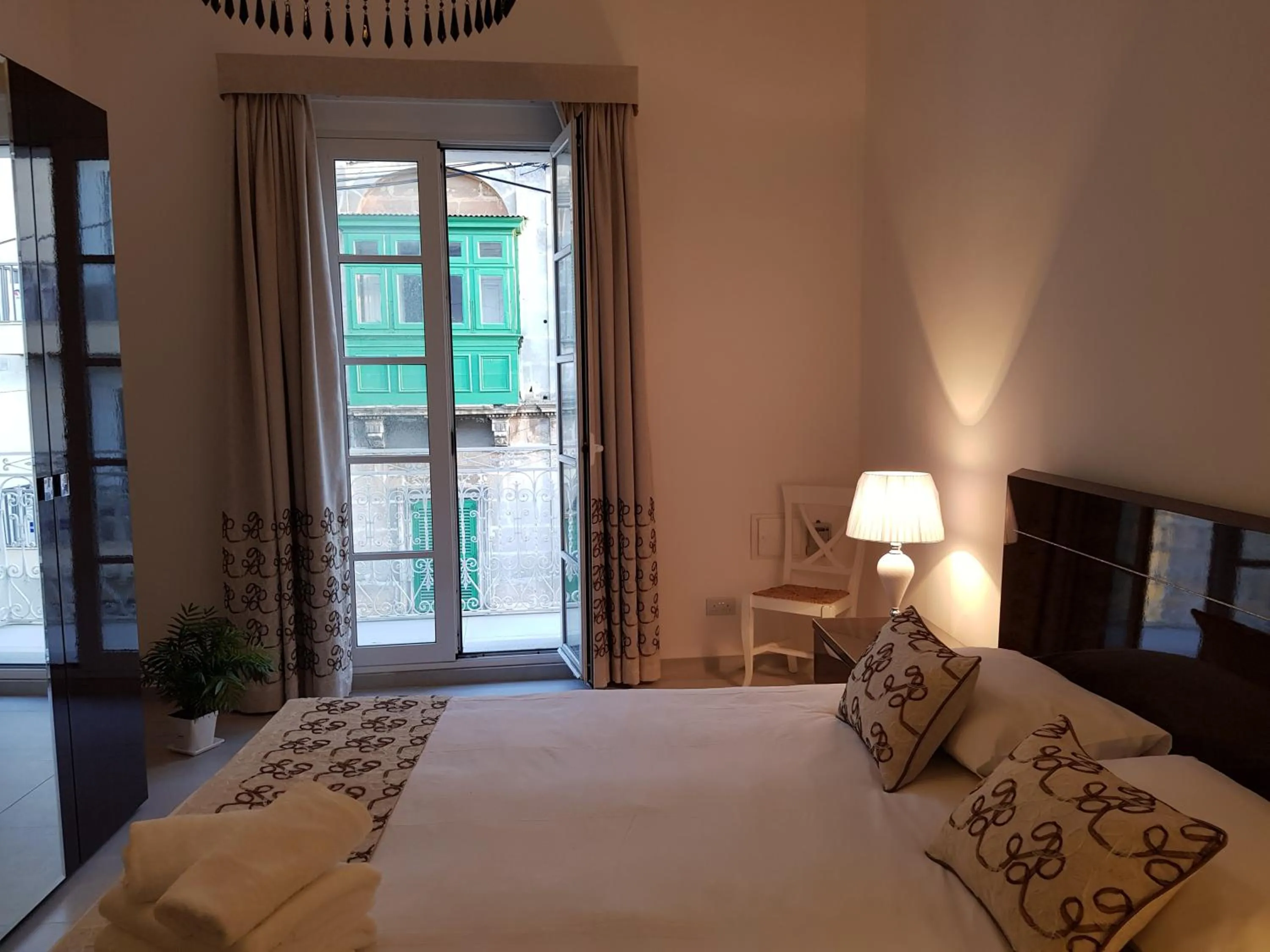 Bedroom, Bed in Tal-Kampjin