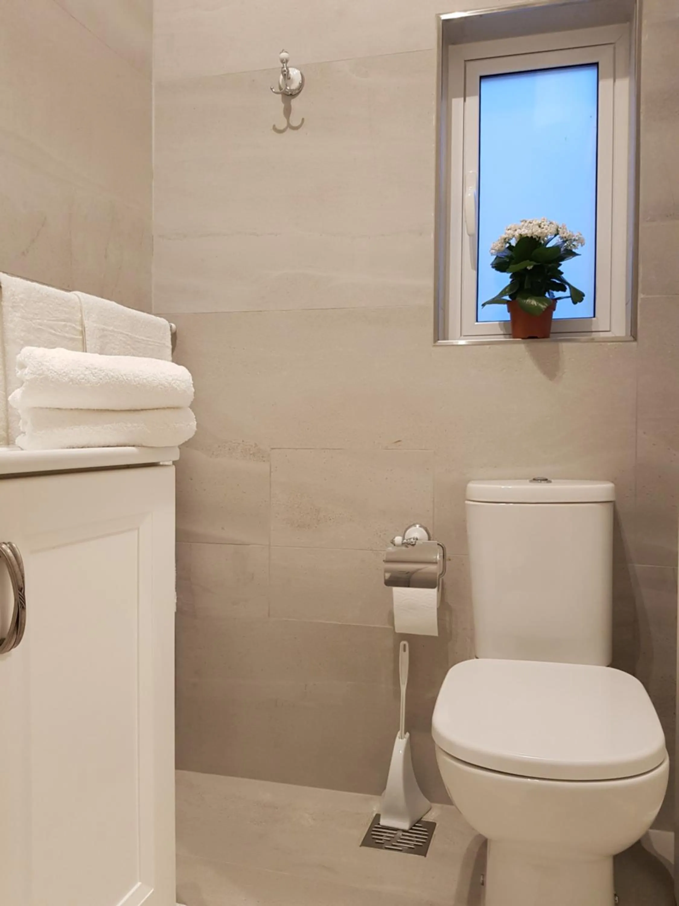 Bathroom in Tal-Kampjin