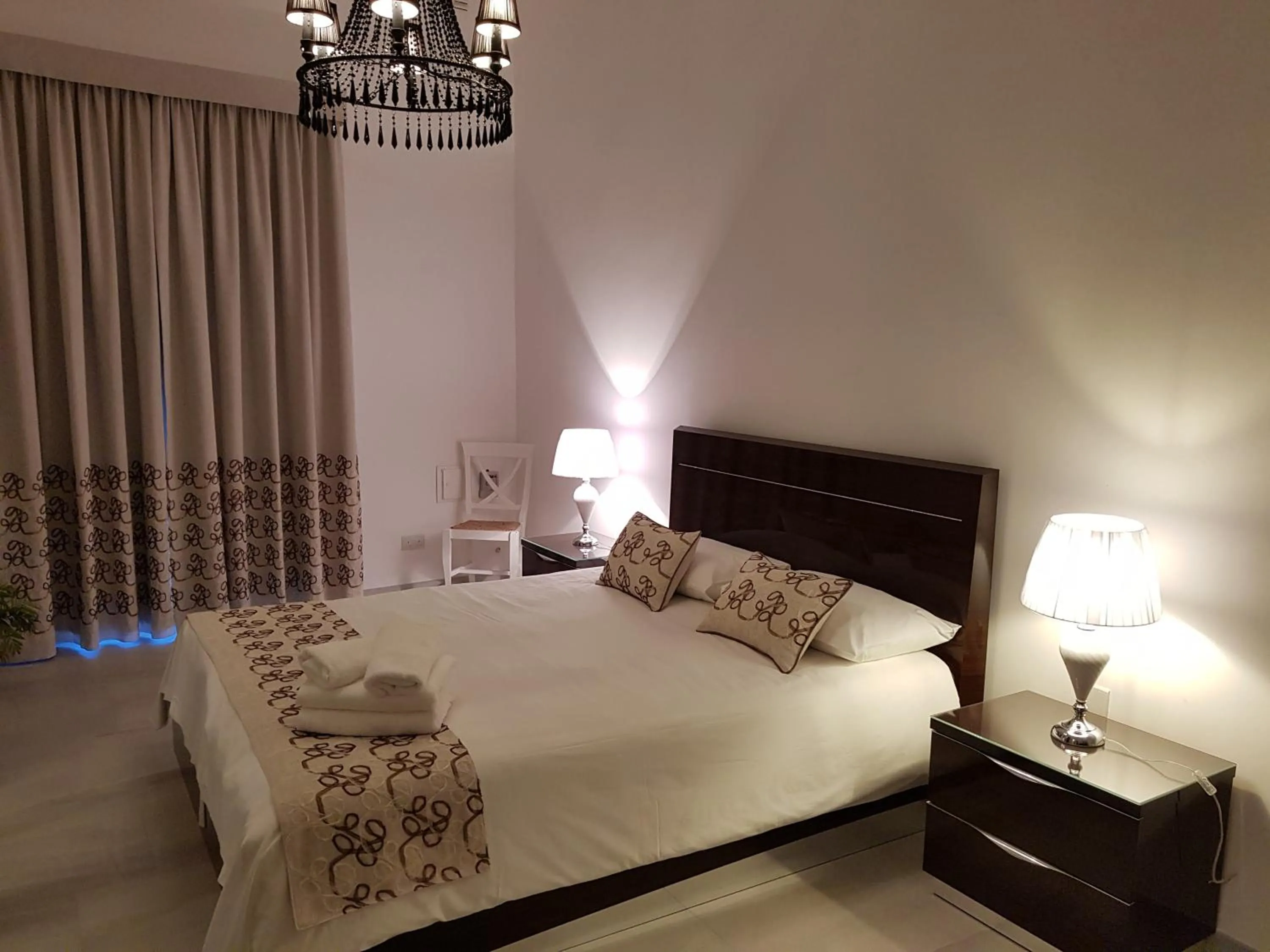 Bedroom, Bed in Tal-Kampjin
