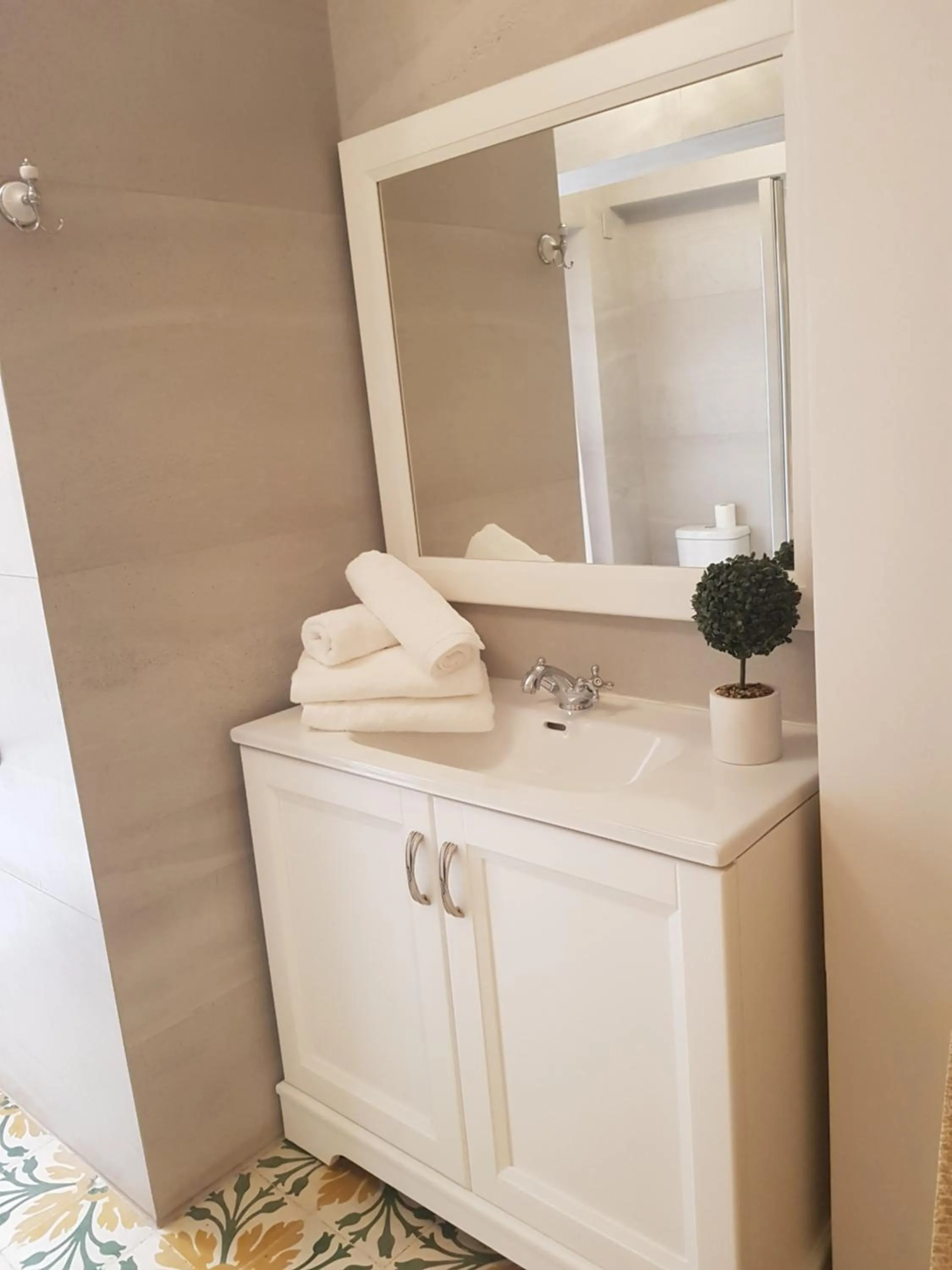 Bathroom in Tal-Kampjin