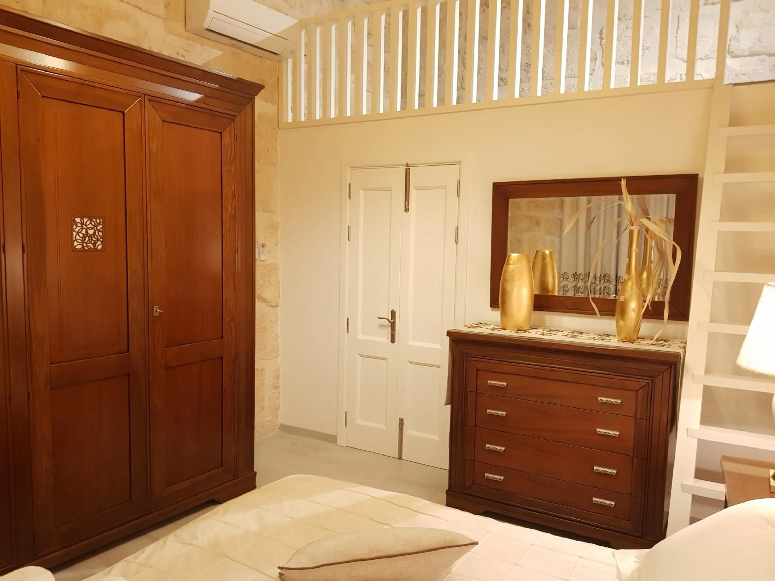 Bedroom, Bed in Tal-Kampjin