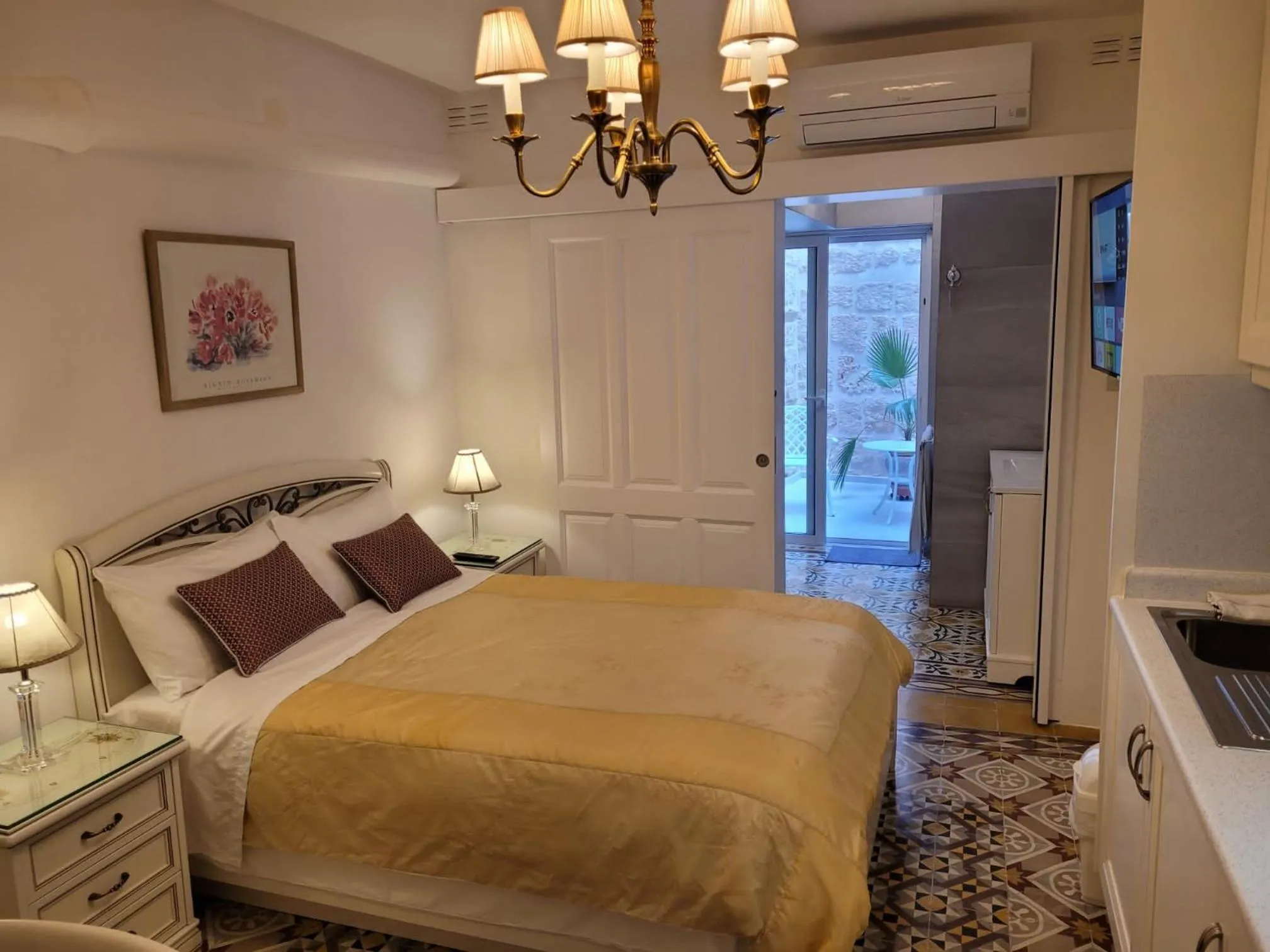 Bedroom, Bed in Tal-Kampjin