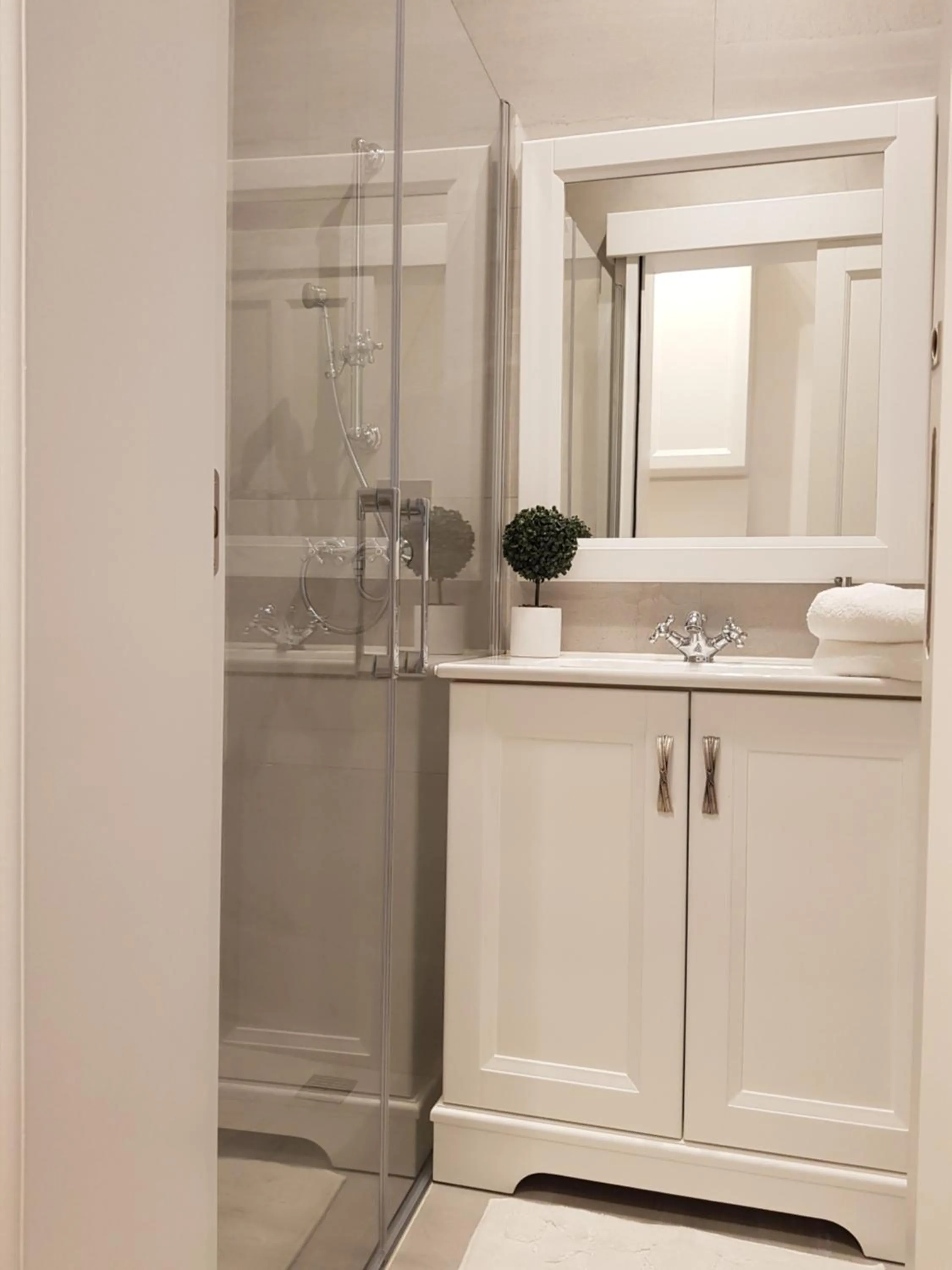Bathroom in Tal-Kampjin