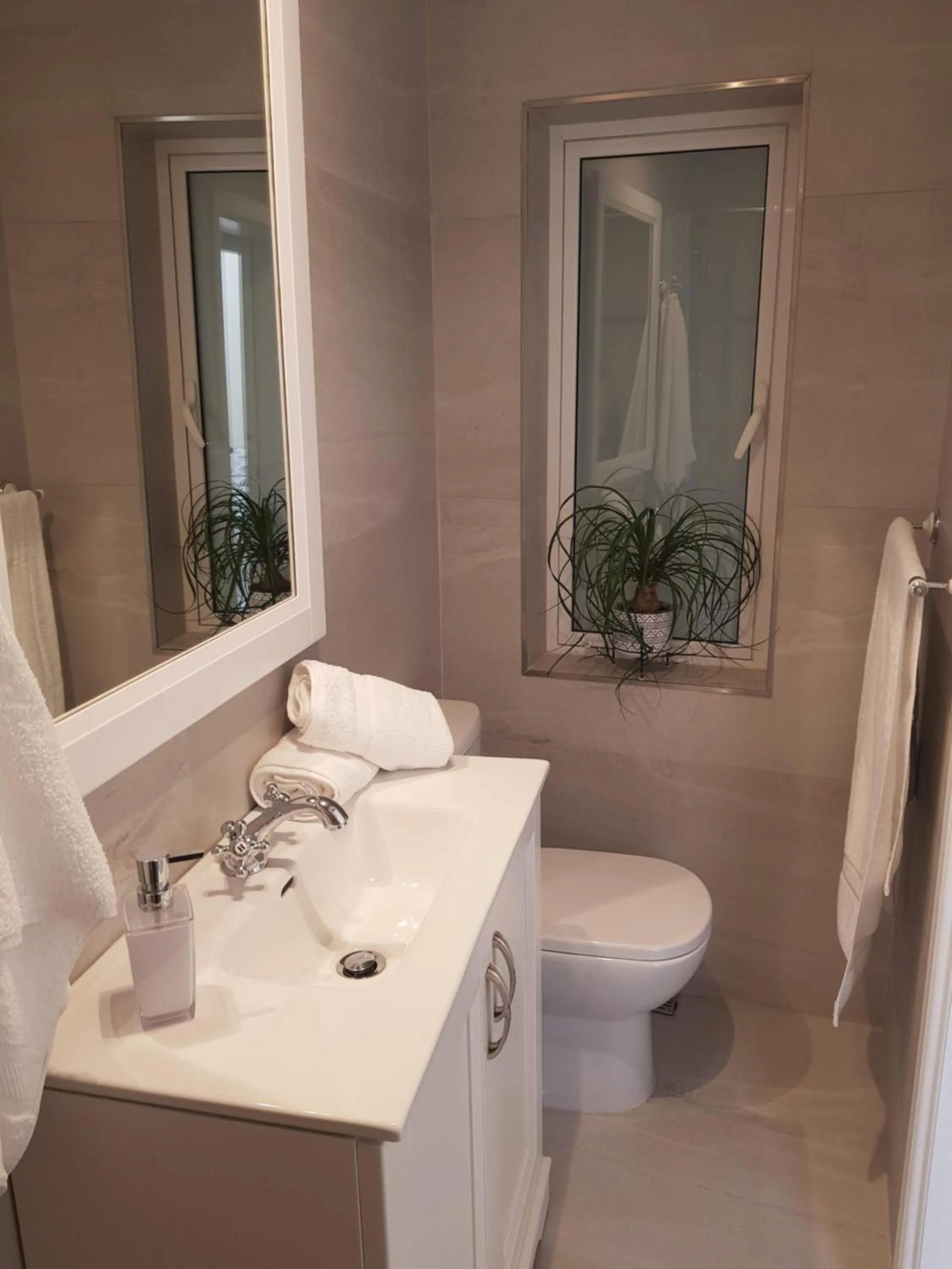 Shower in Tal-Kampjin