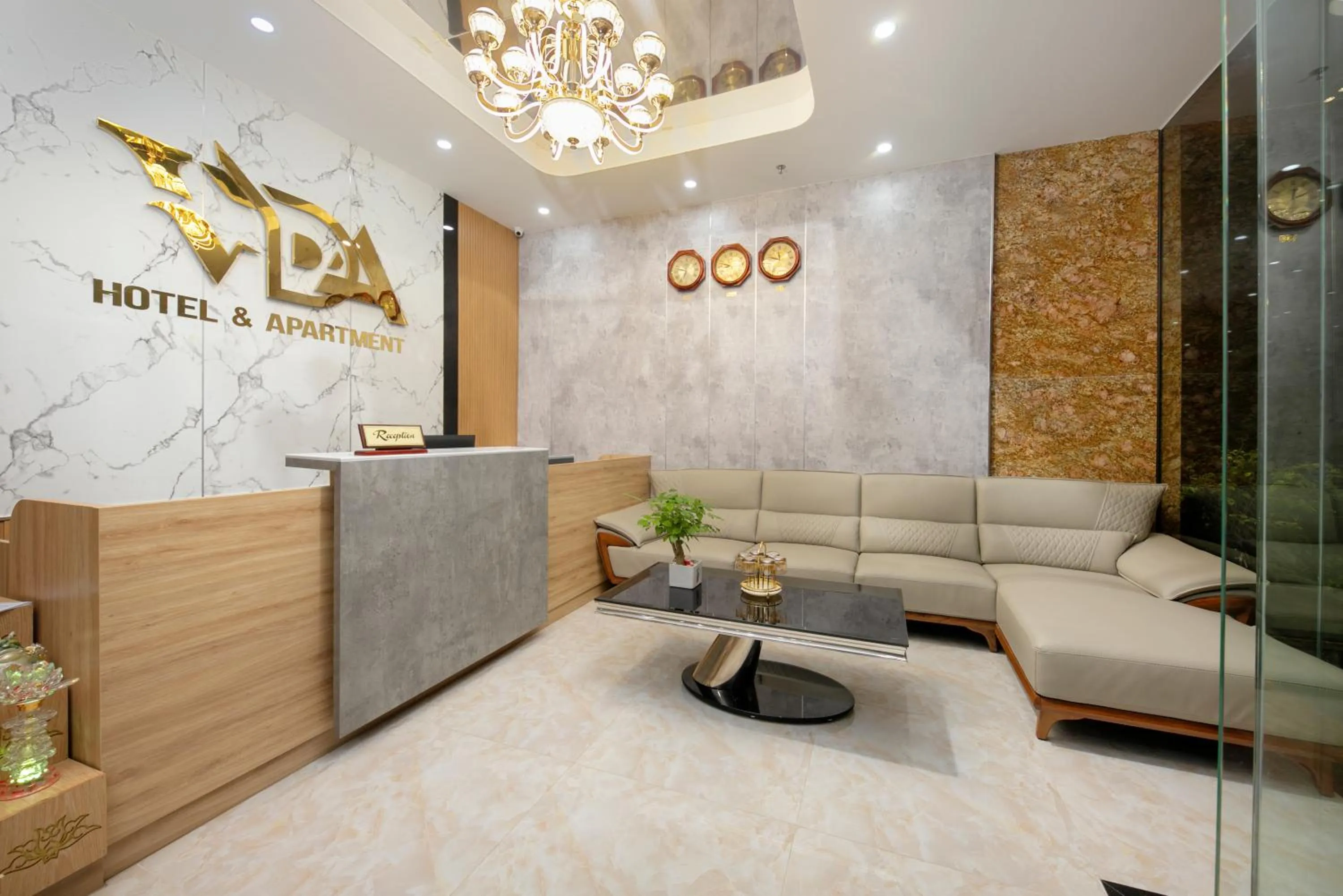 Lobby or reception in Hummer Hotel & Apartment Da Nang Beach