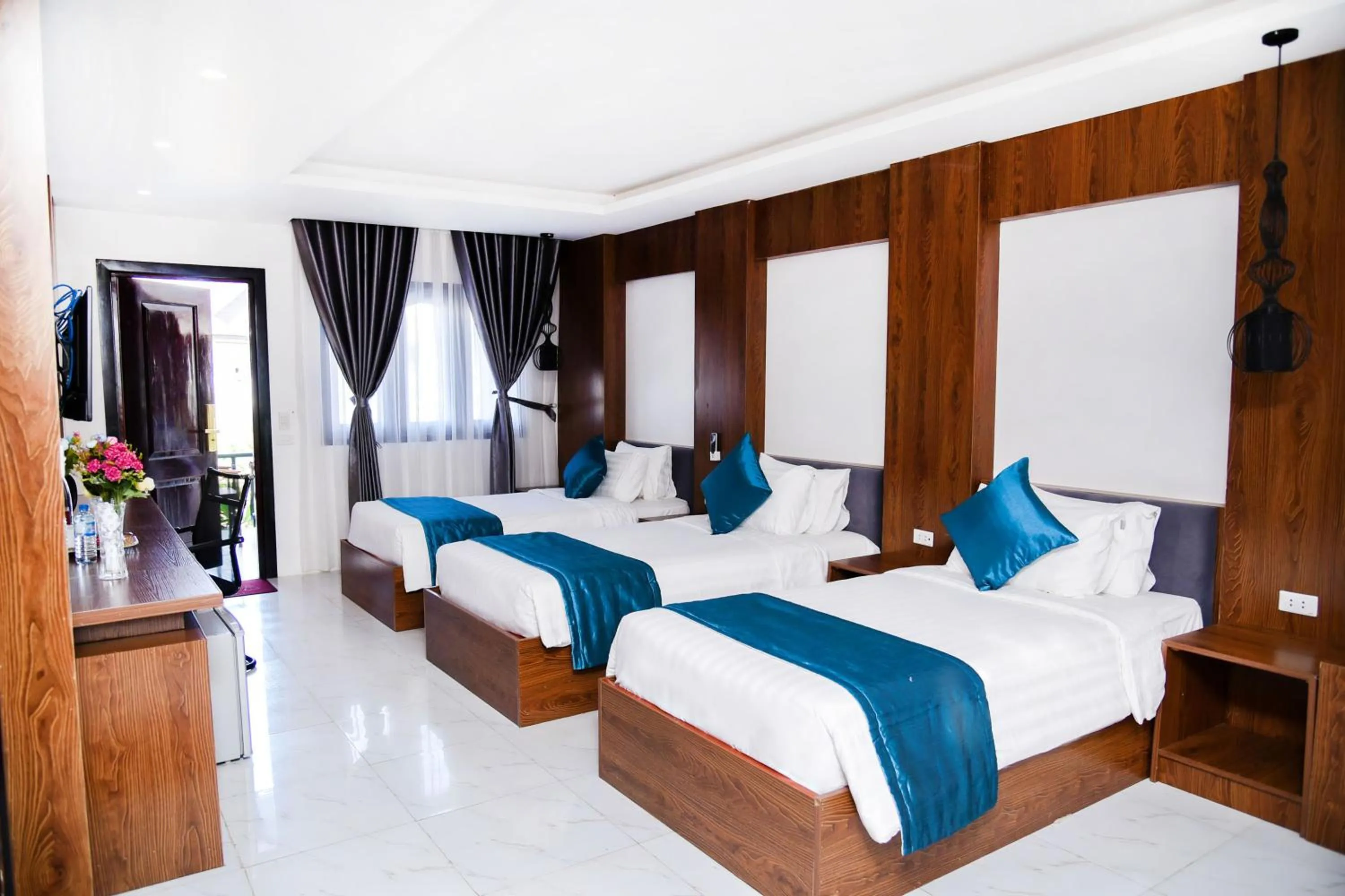 Bed in Vang Vieng Diamond Resort