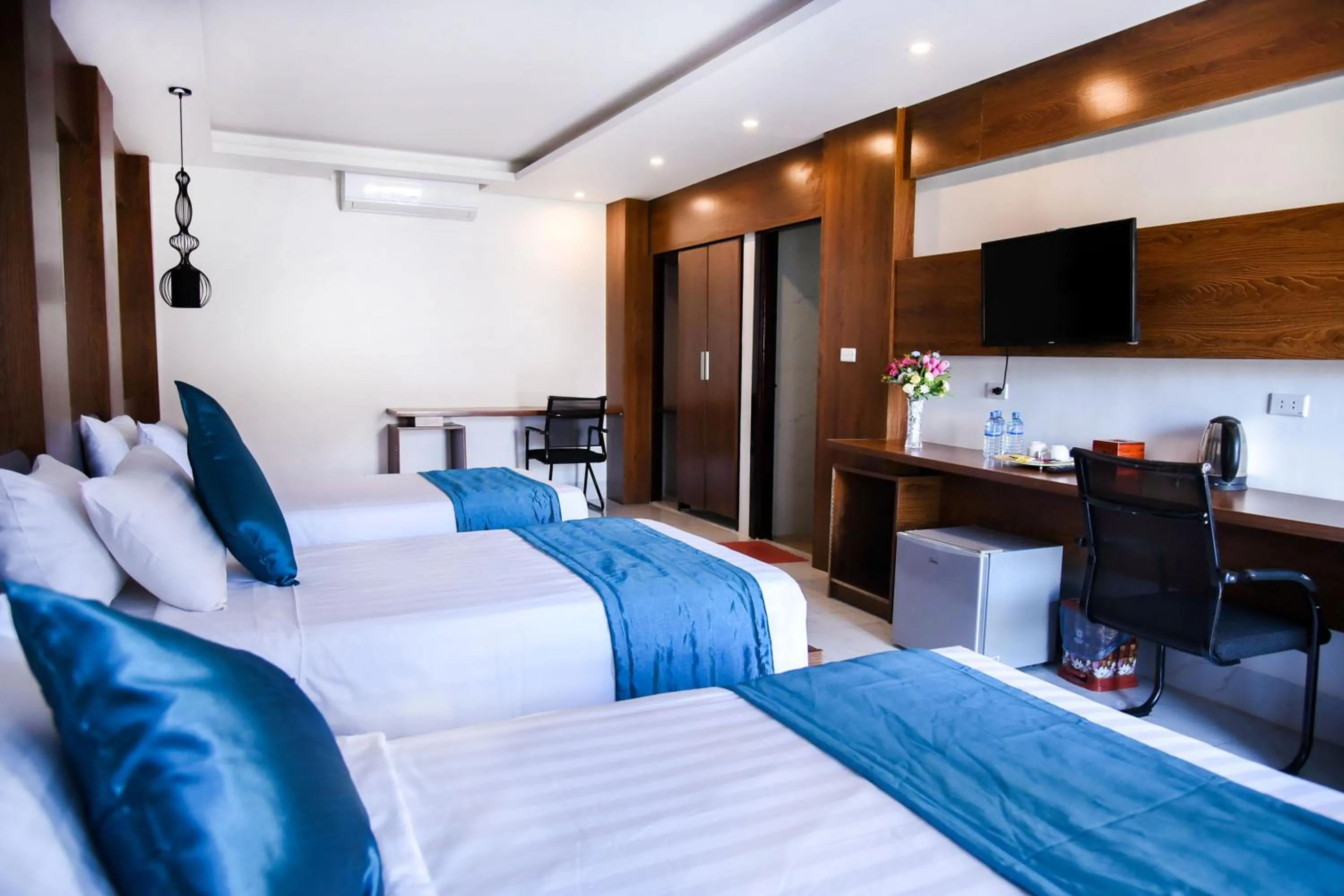 Bed in Vang Vieng Diamond Resort