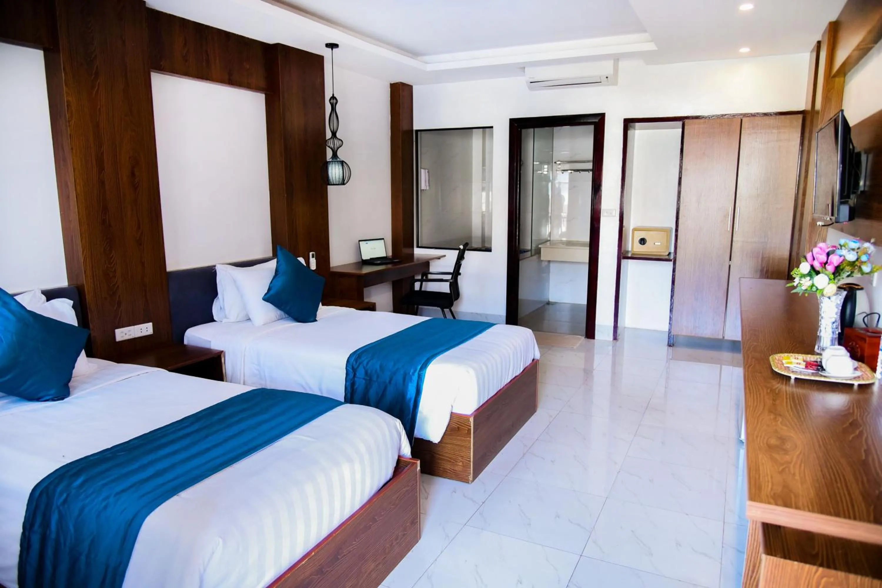 Bed in Vang Vieng Diamond Resort