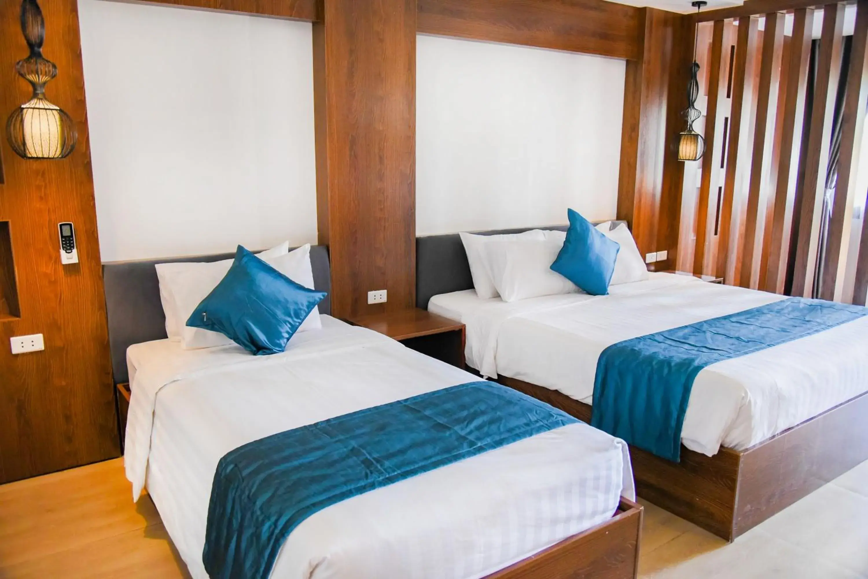 Deluxe Family Room in Vang Vieng Diamond Resort Deluxe Family Room in Vang Vieng Diamond Resort