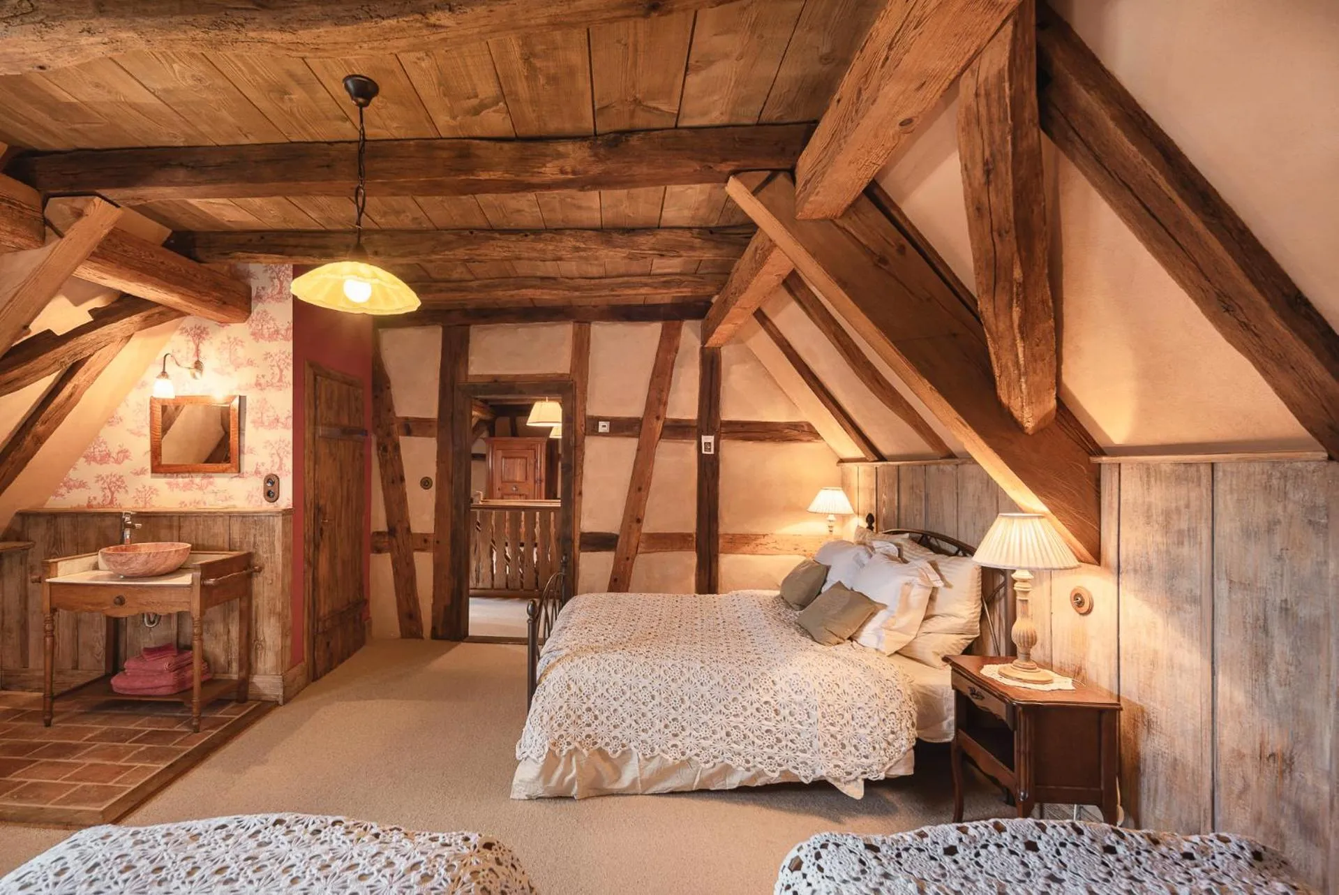 Property building, Bed in Au Fil du Temps