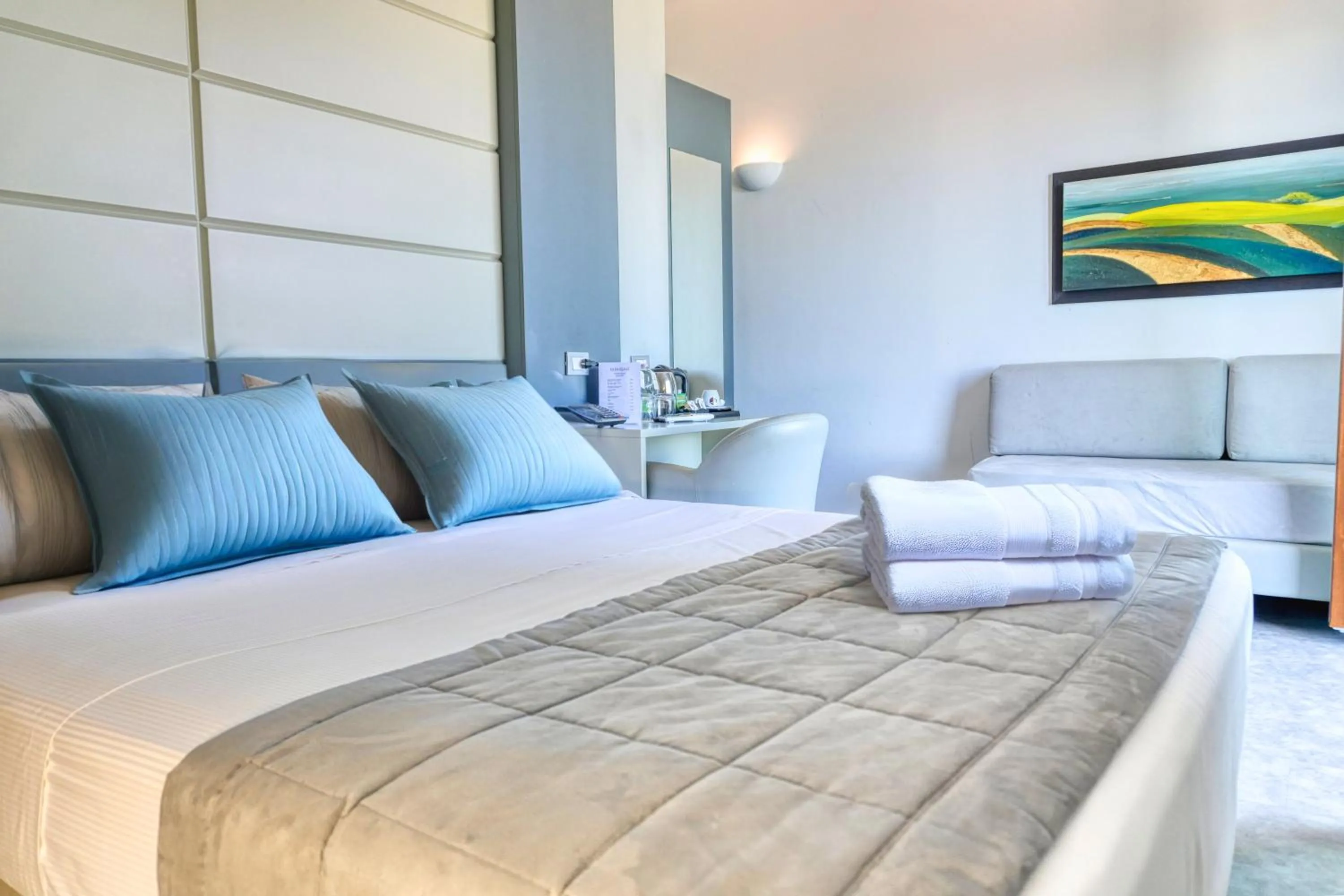 Bed in Hotel La Battigia