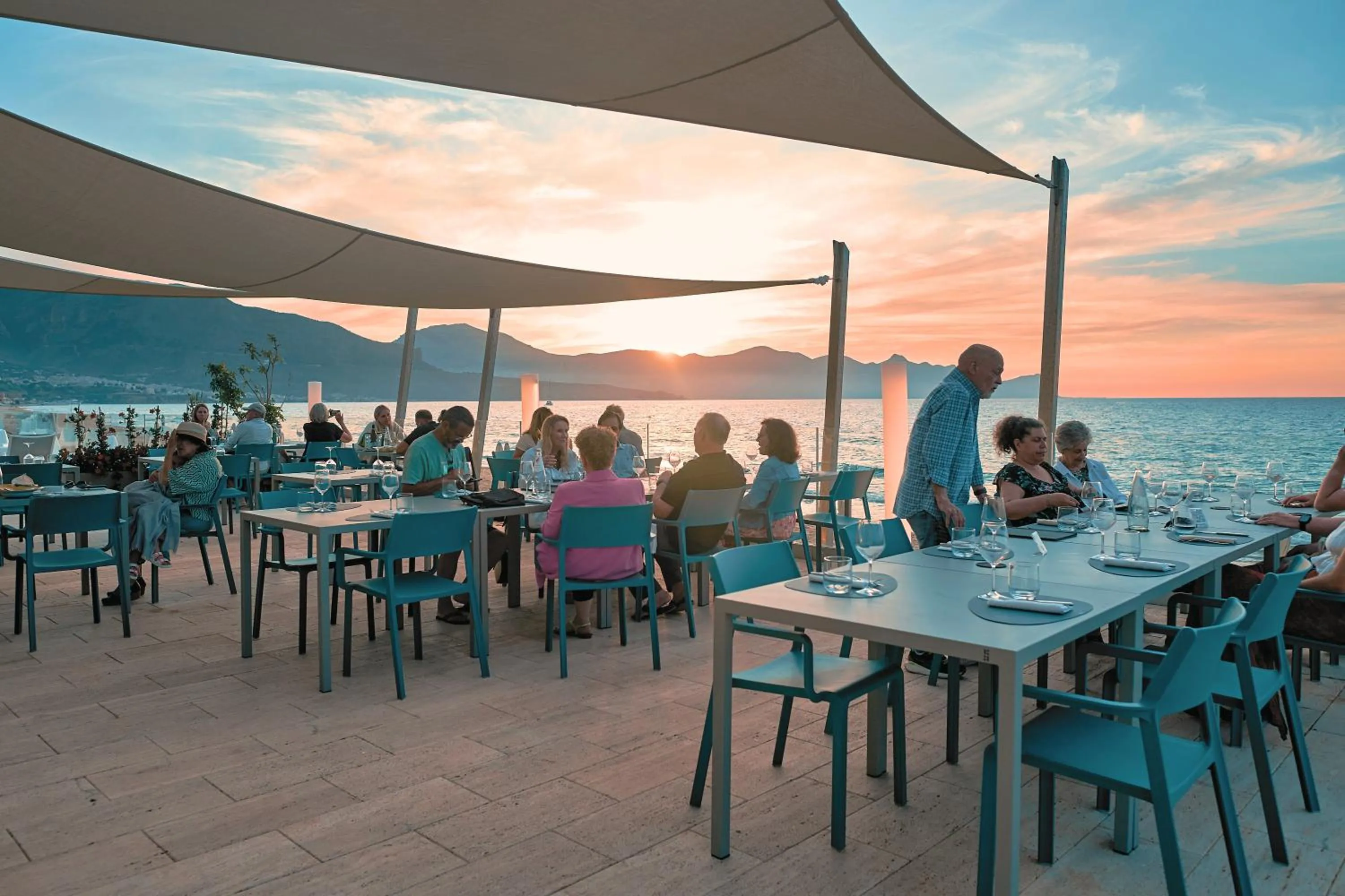 Restaurant/places to eat in Hotel La Battigia