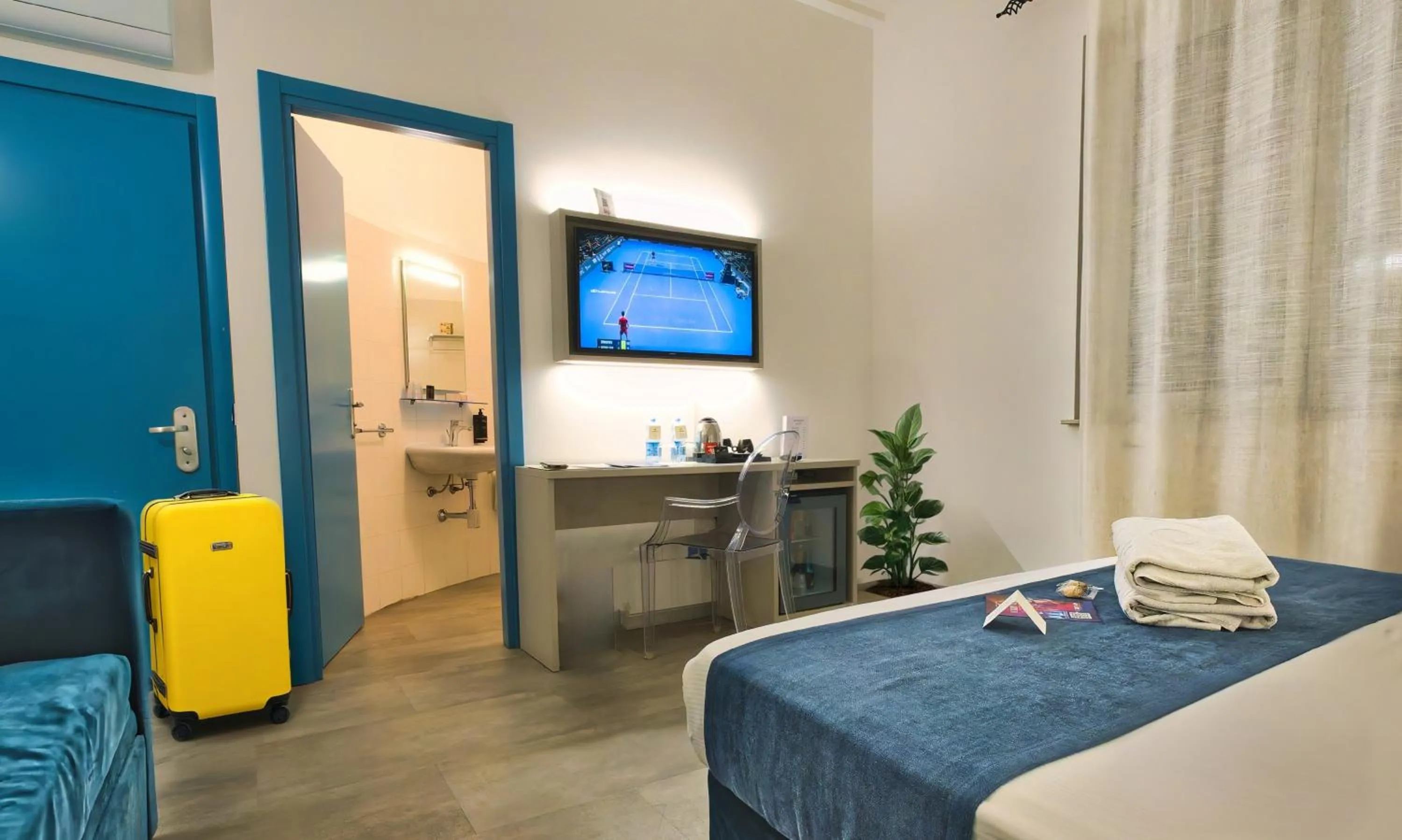 Bed in Hotel La Battigia