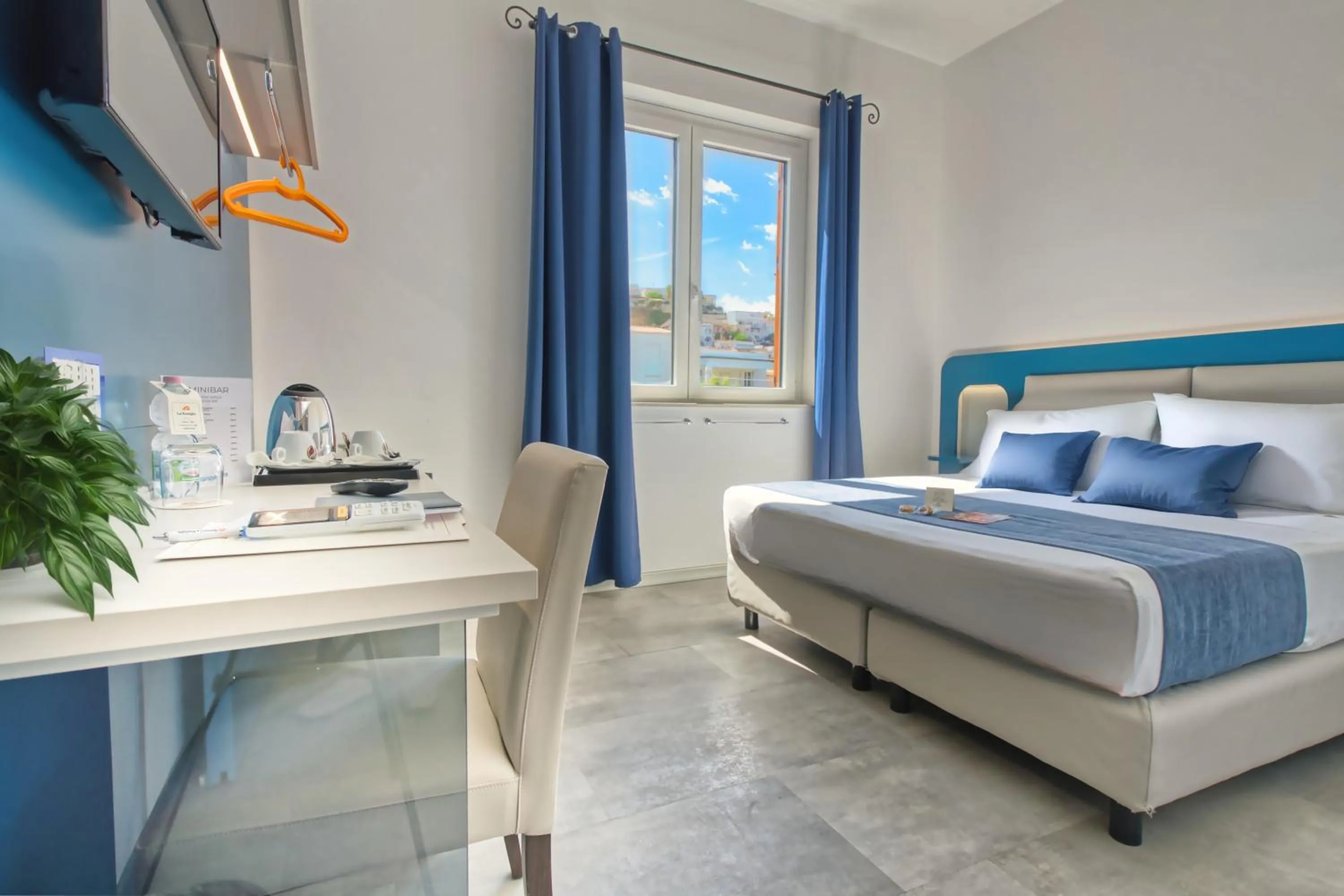 Bed in Hotel La Battigia