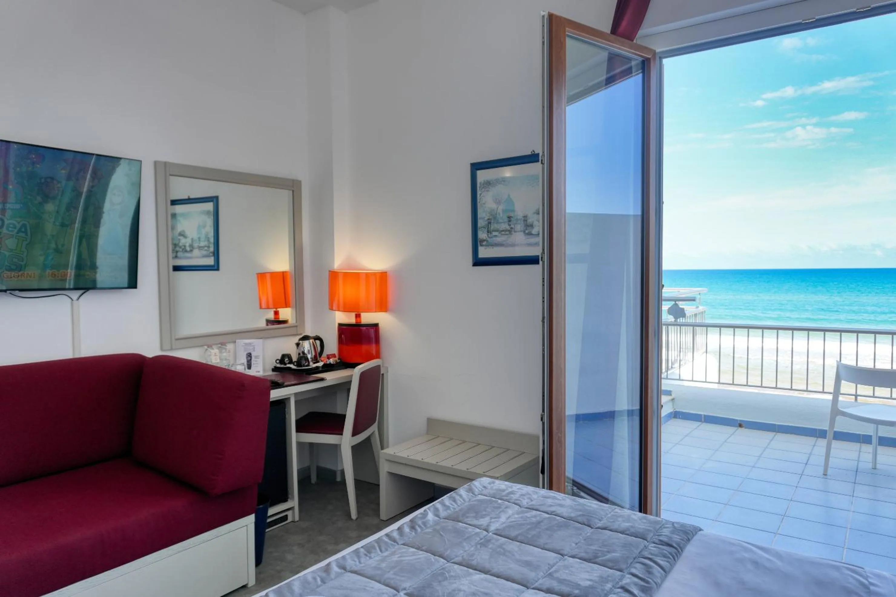 Bed in Hotel La Battigia