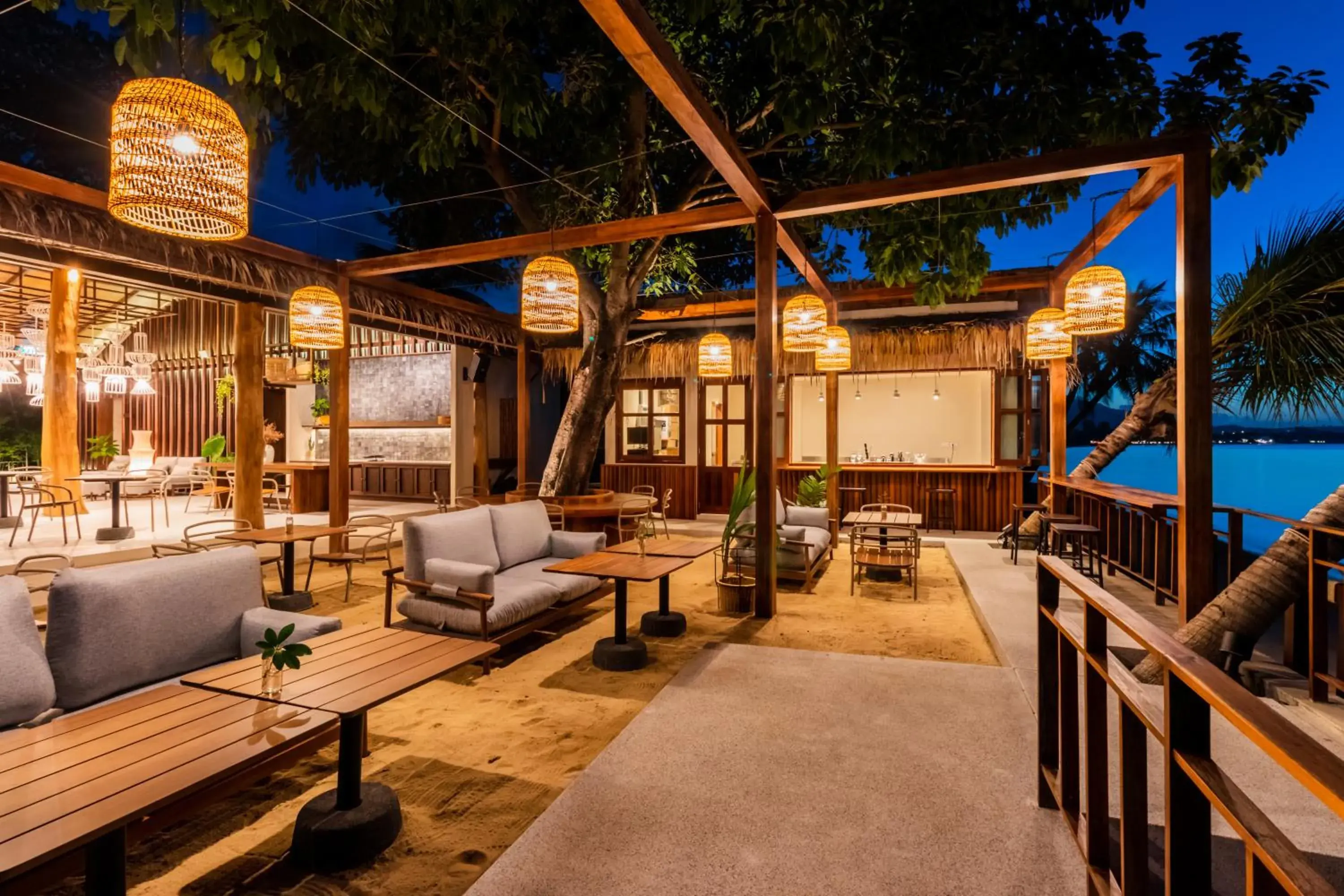 Lounge or bar in The Flow Samui Beach Resort Lounge or bar in The Flow Samui Beach Resort