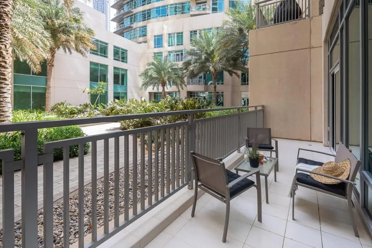 Frank Porter - The Lofts