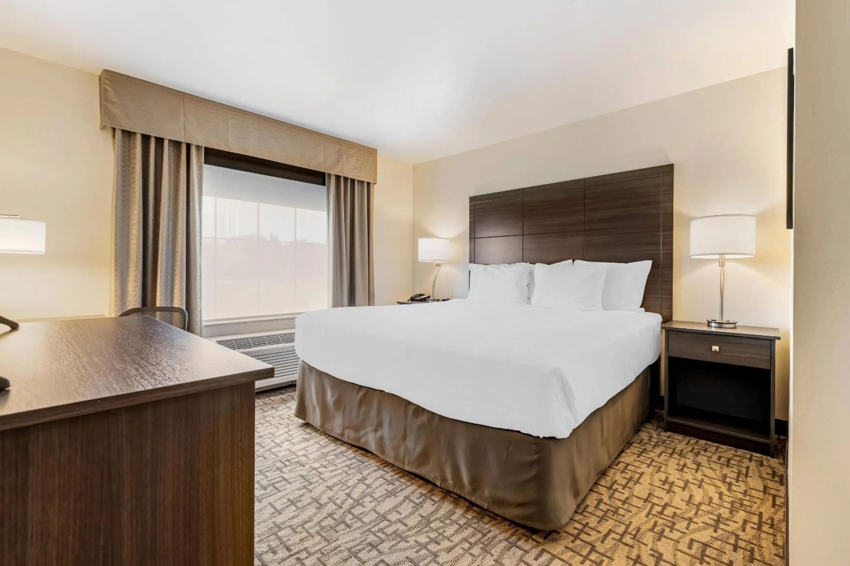 Bedroom, Bed in Comfort Inn & Suites Medina