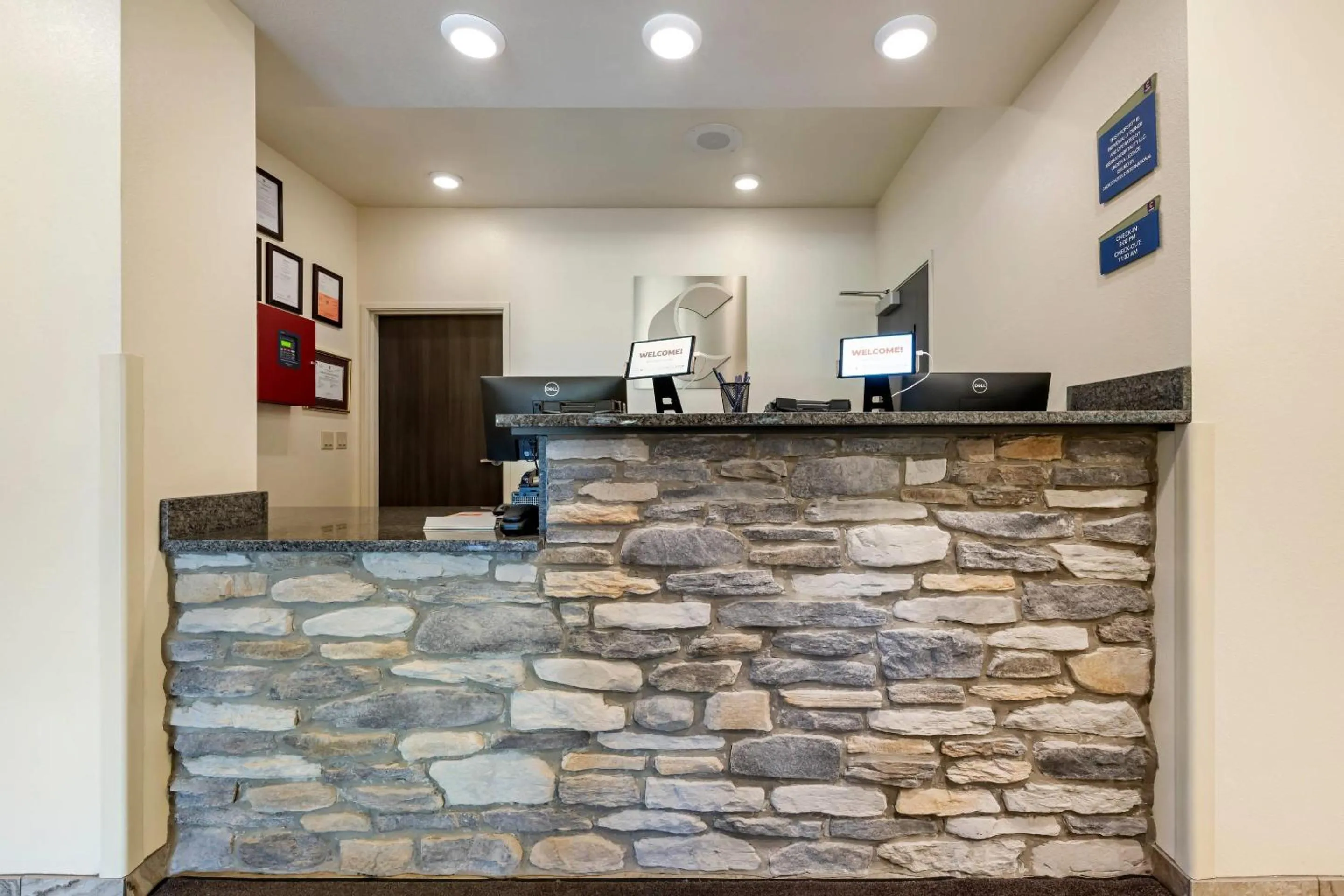 Lobby or reception in Comfort Inn & Suites Medina