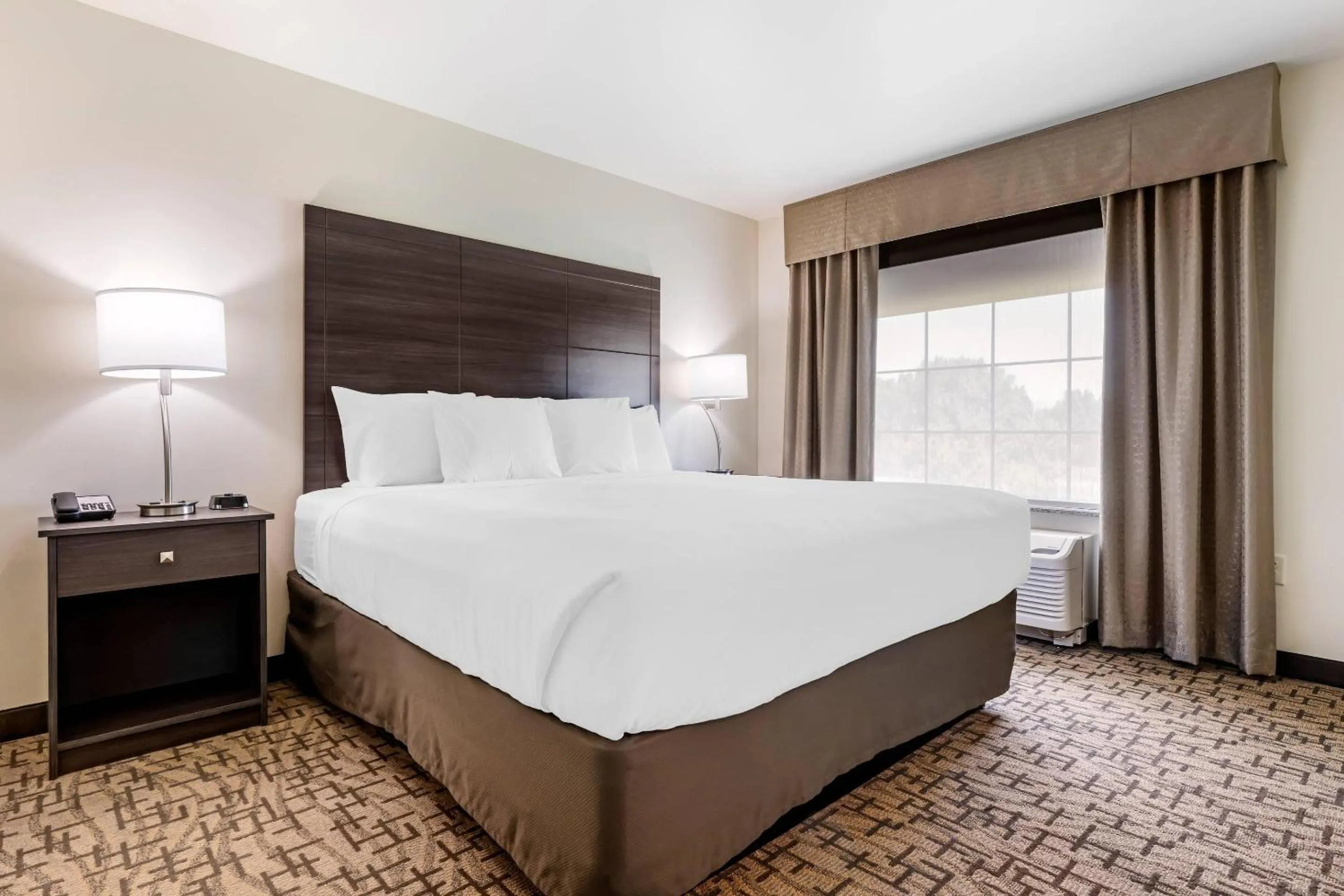 Bedroom, Bed in Comfort Inn & Suites Medina