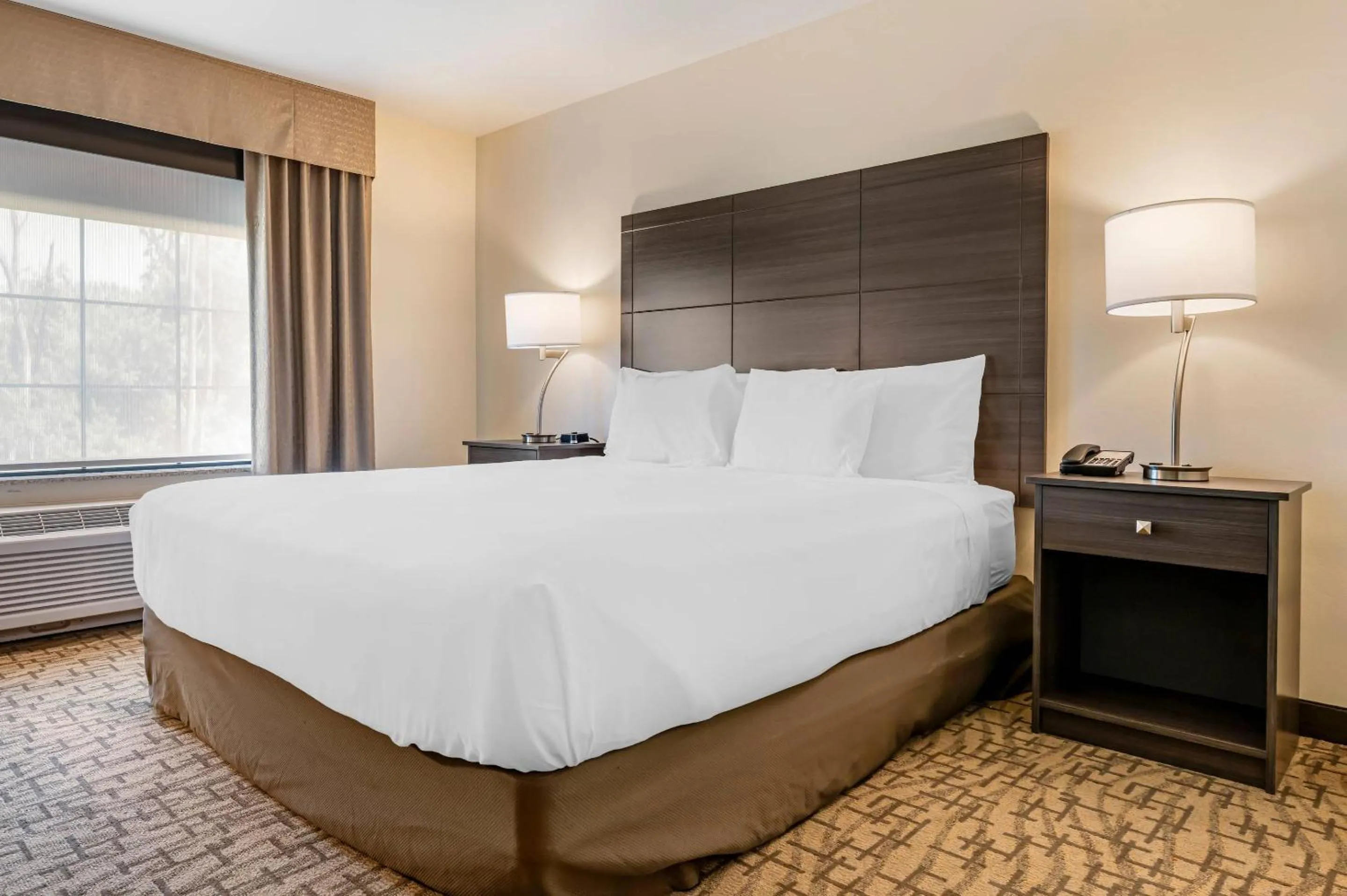 Bedroom, Bed in Comfort Inn & Suites Medina