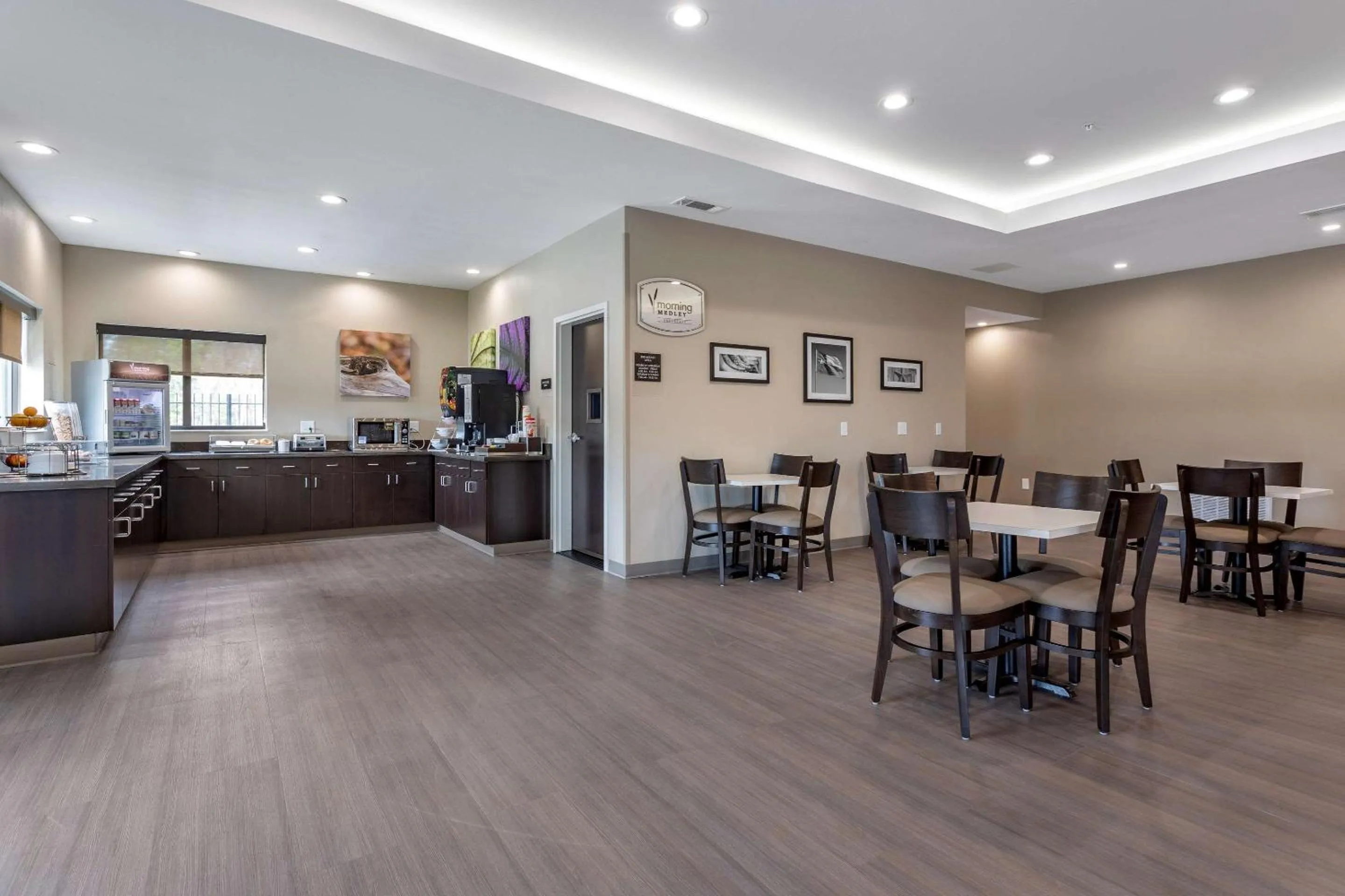 Breakfast in Sleep Inn & Suites Crosby