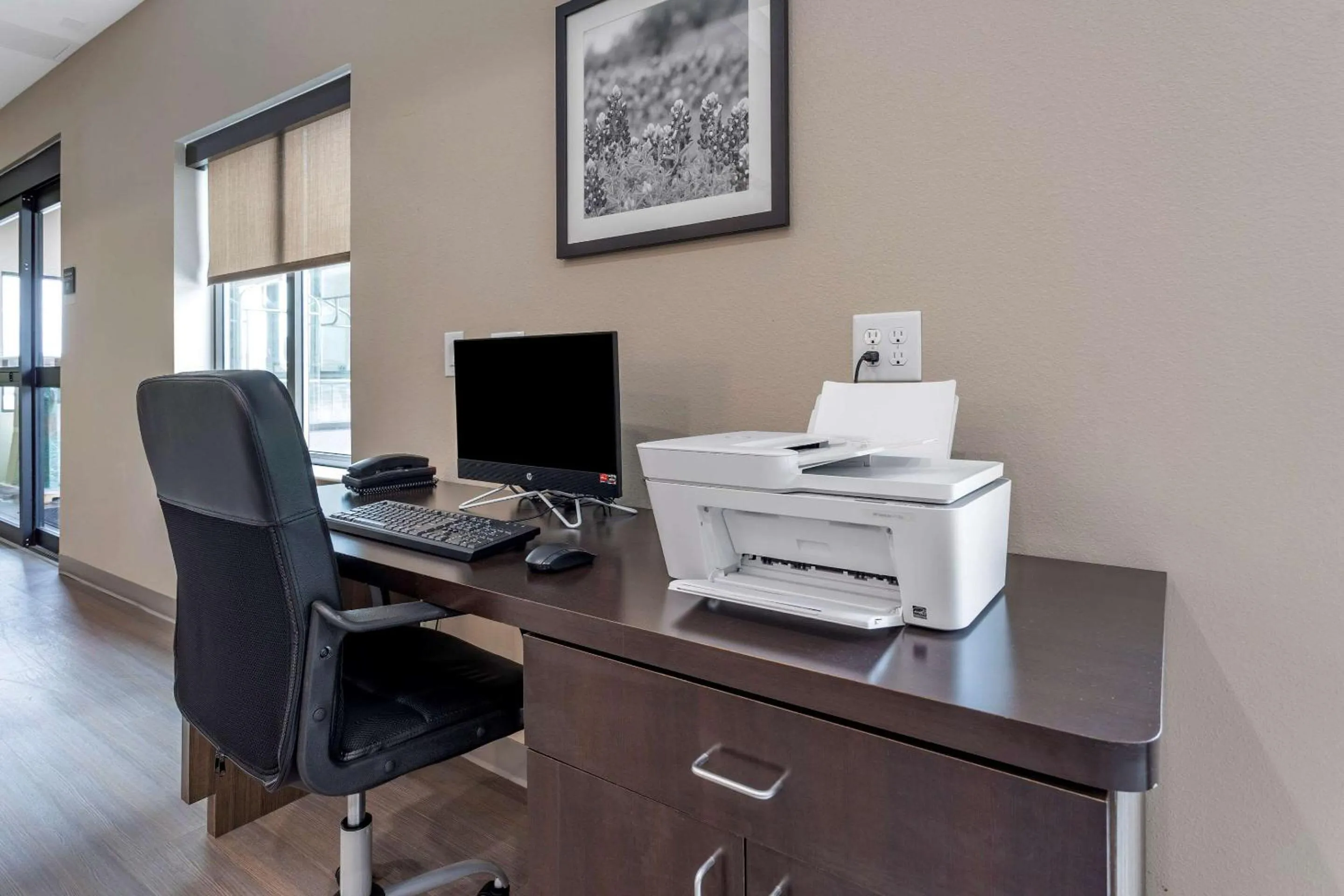 Business facilities in Sleep Inn & Suites Crosby