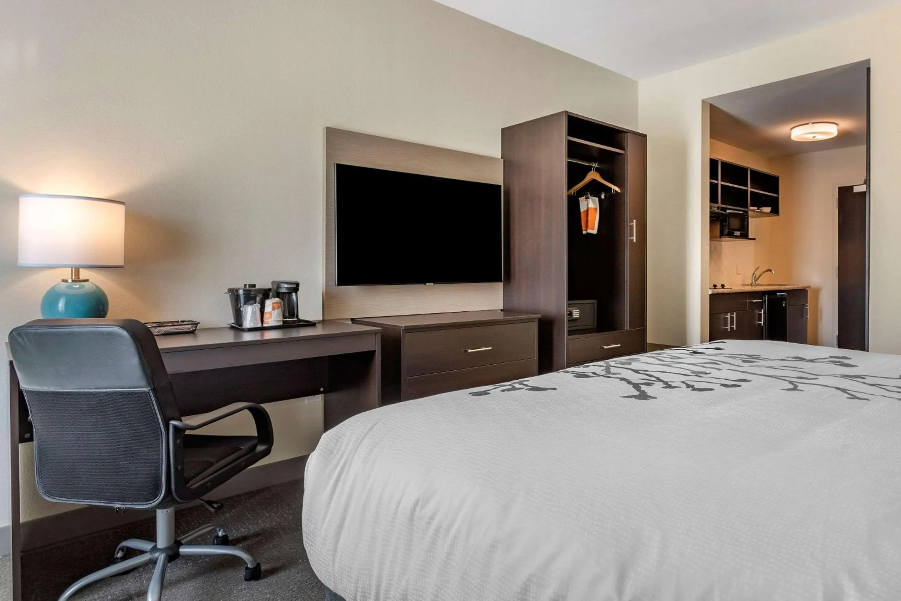 Bedroom in Sleep Inn & Suites Crosby