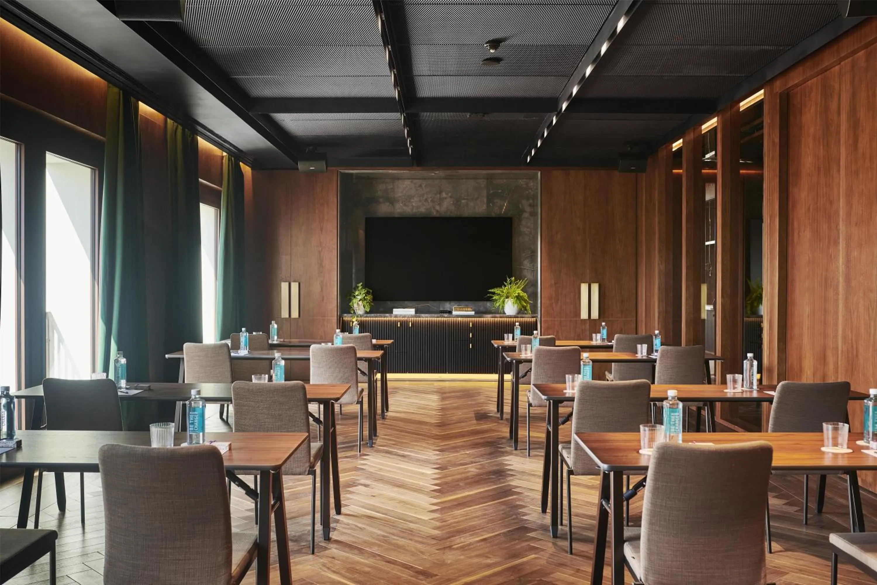 Meeting/conference room in Thompson Madrid, by Hyatt