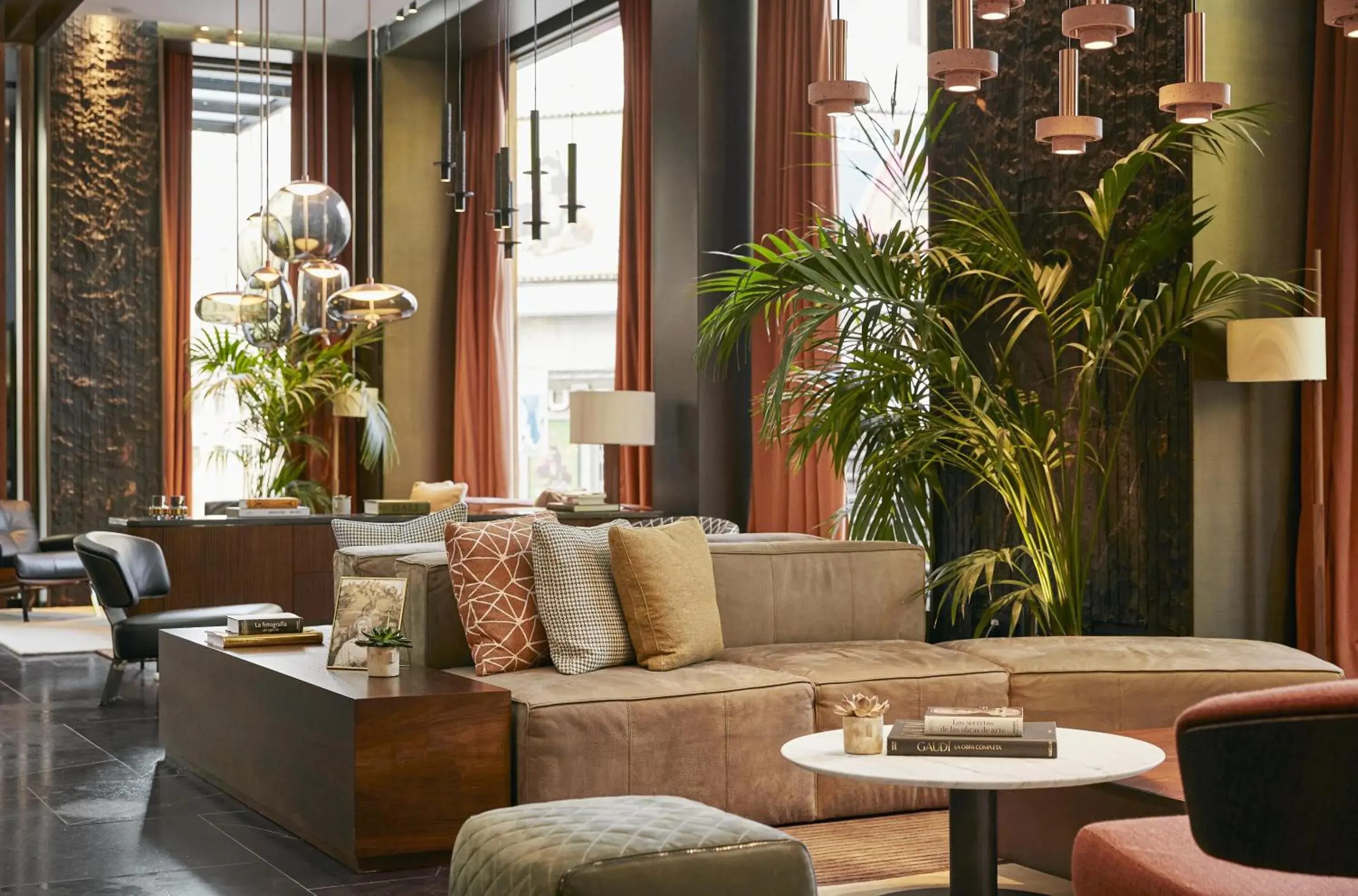 Restaurant/places to eat in Thompson Madrid, by Hyatt Restaurant/places to eat in Thompson Madrid, by Hyatt