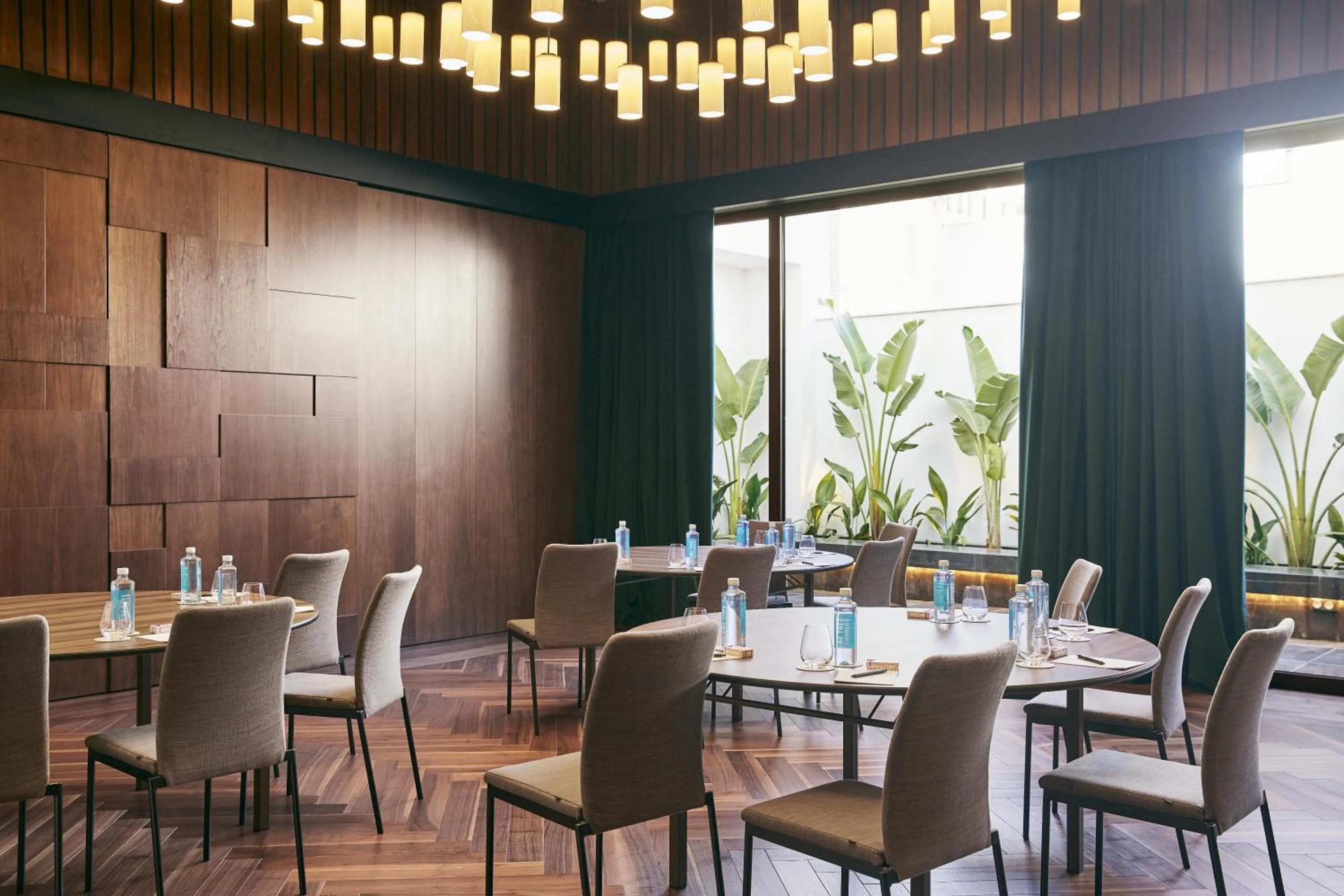 Meeting/conference room in Thompson Madrid, by Hyatt