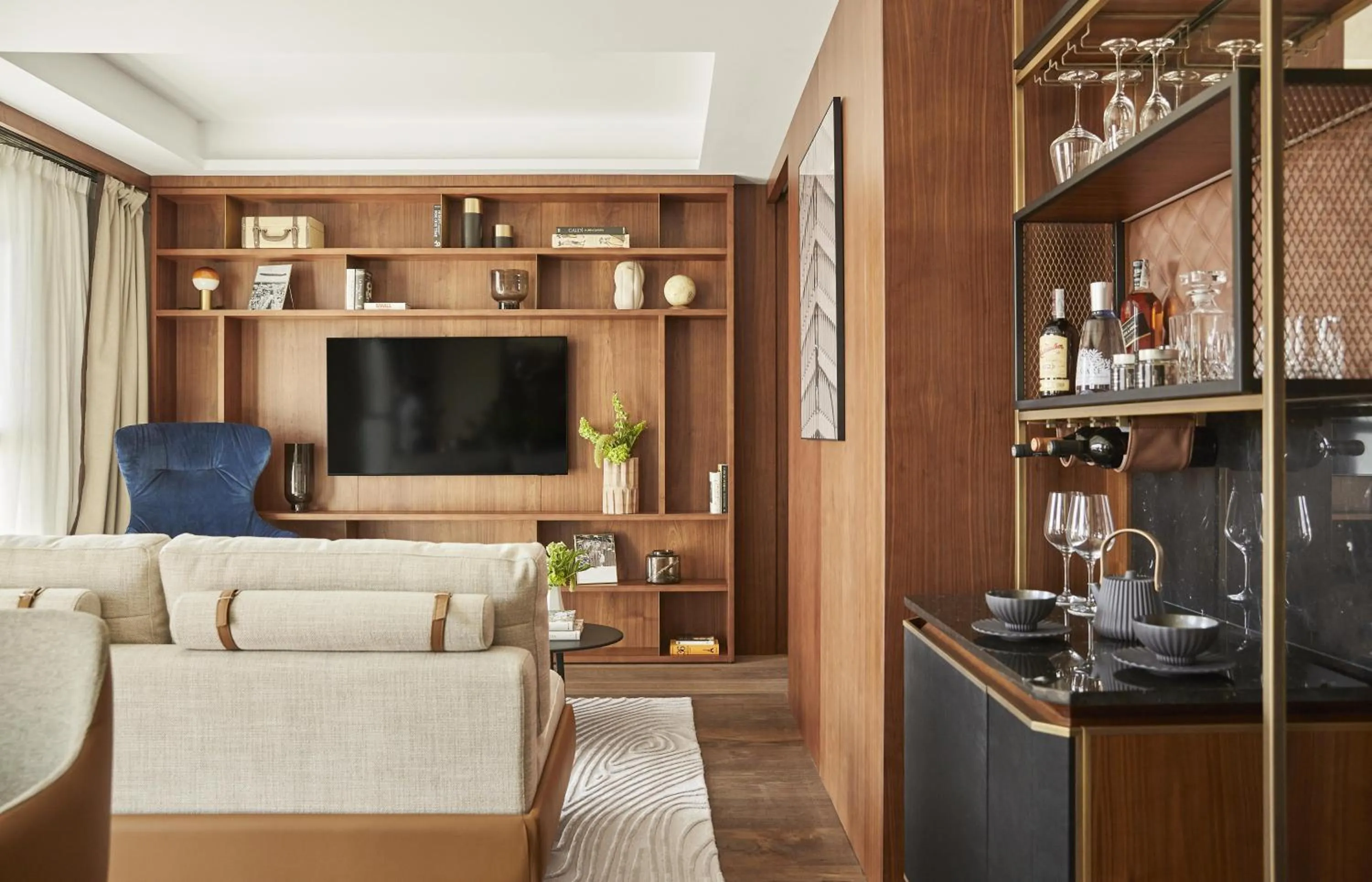 TV and multimedia in Thompson Madrid, by Hyatt