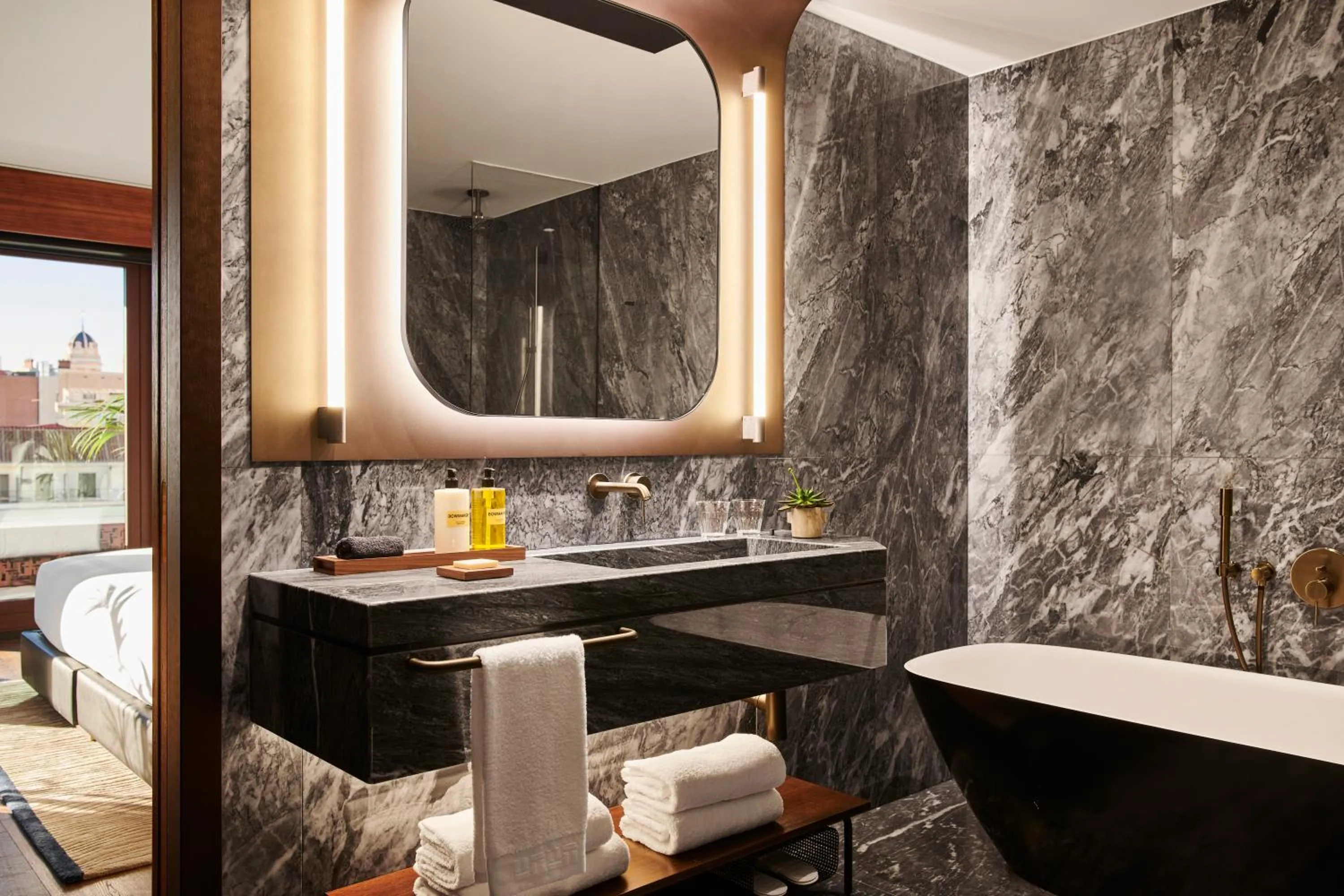 Bathroom in Thompson Madrid, by Hyatt