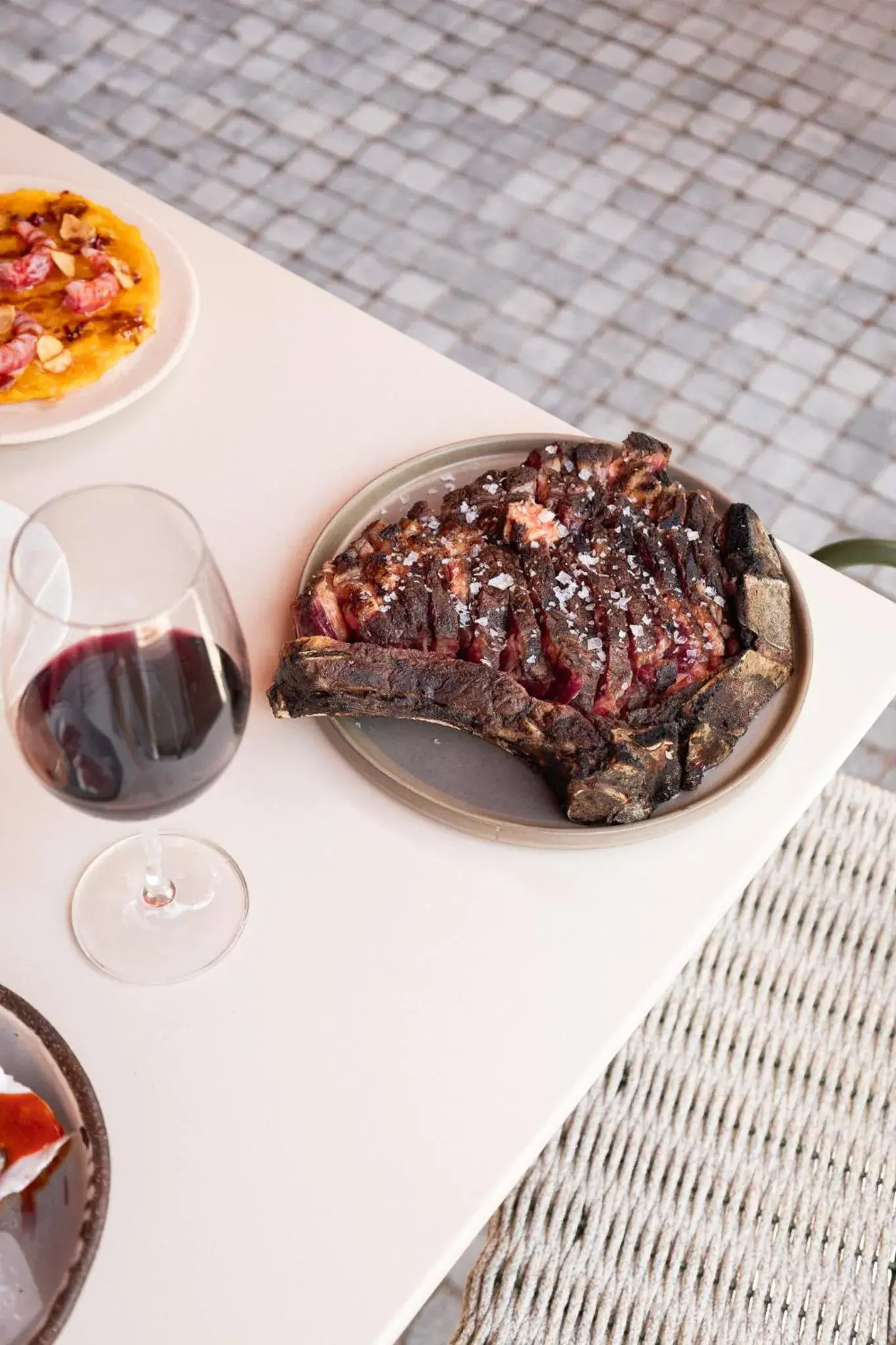 Restaurant/places to eat in Thompson Madrid, by Hyatt Restaurant/places to eat in Thompson Madrid, by Hyatt