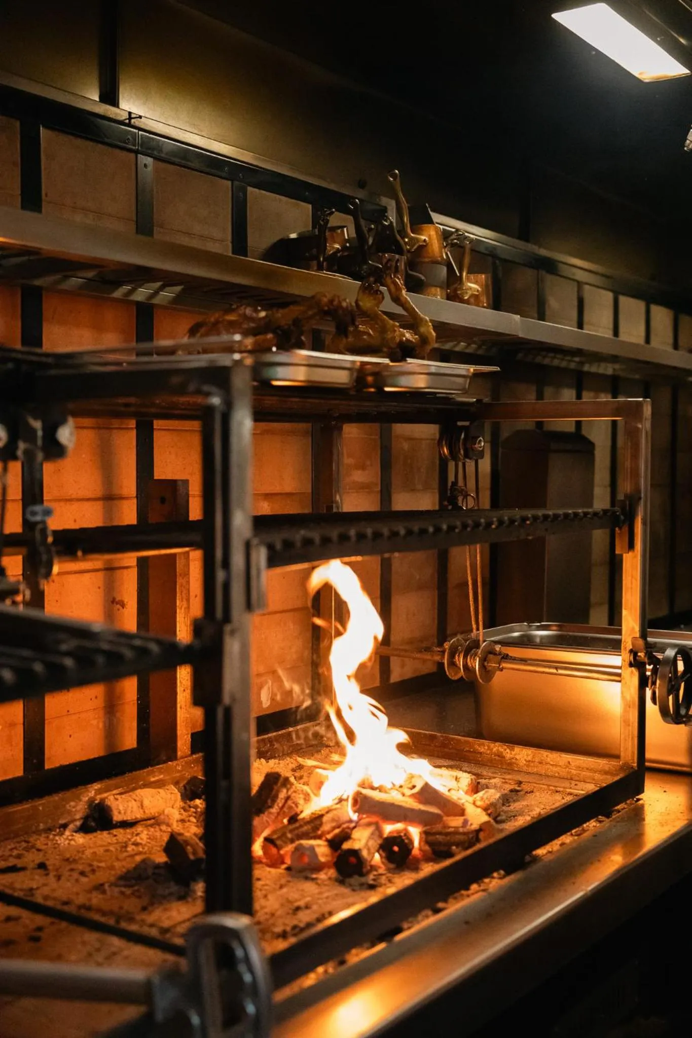 Restaurant/places to eat in Thompson Madrid, by Hyatt