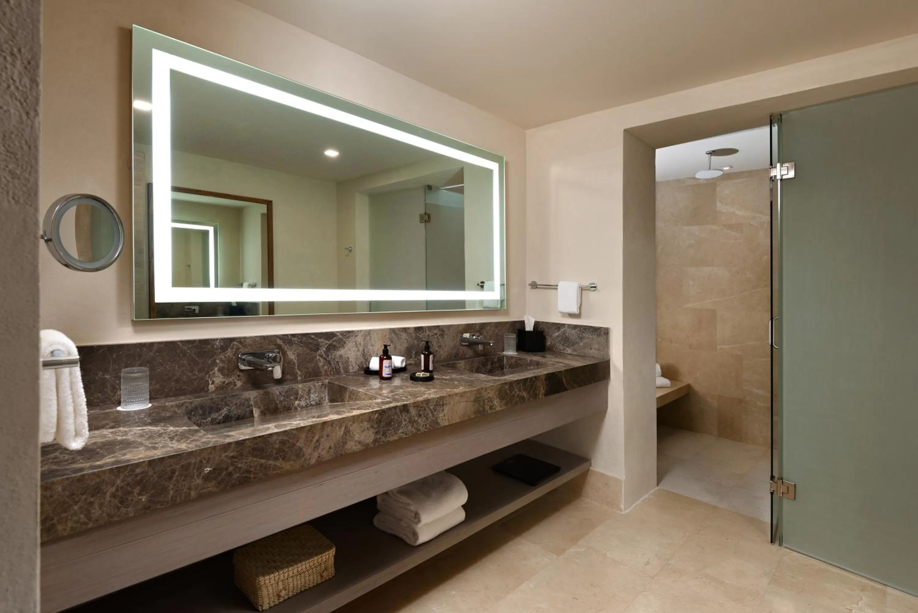 Shower in NUMU Boutique Hotel, The Unbound Collection by Hyatt