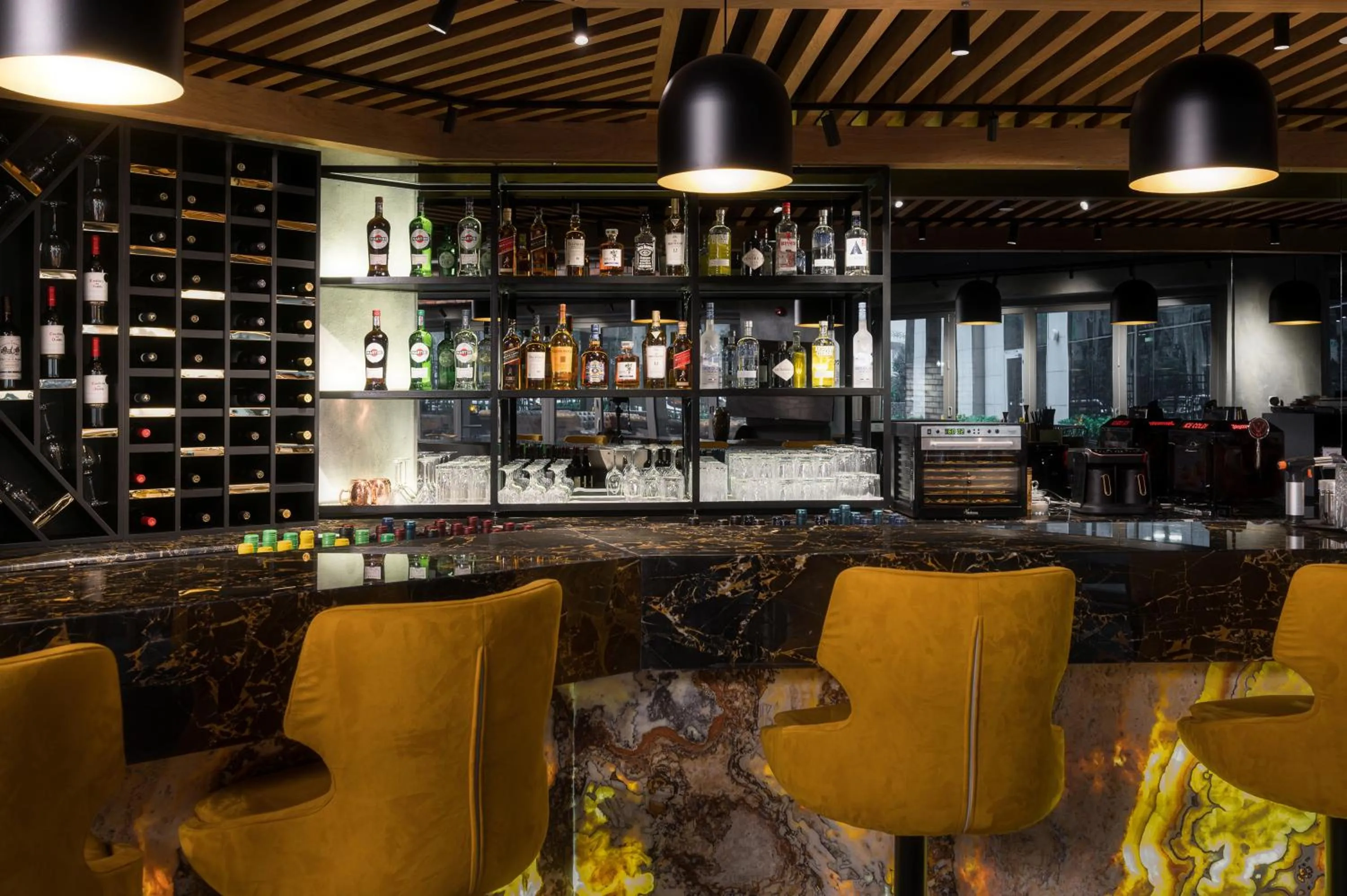 Lounge or bar in Radisson Hotel & Residences Erbil