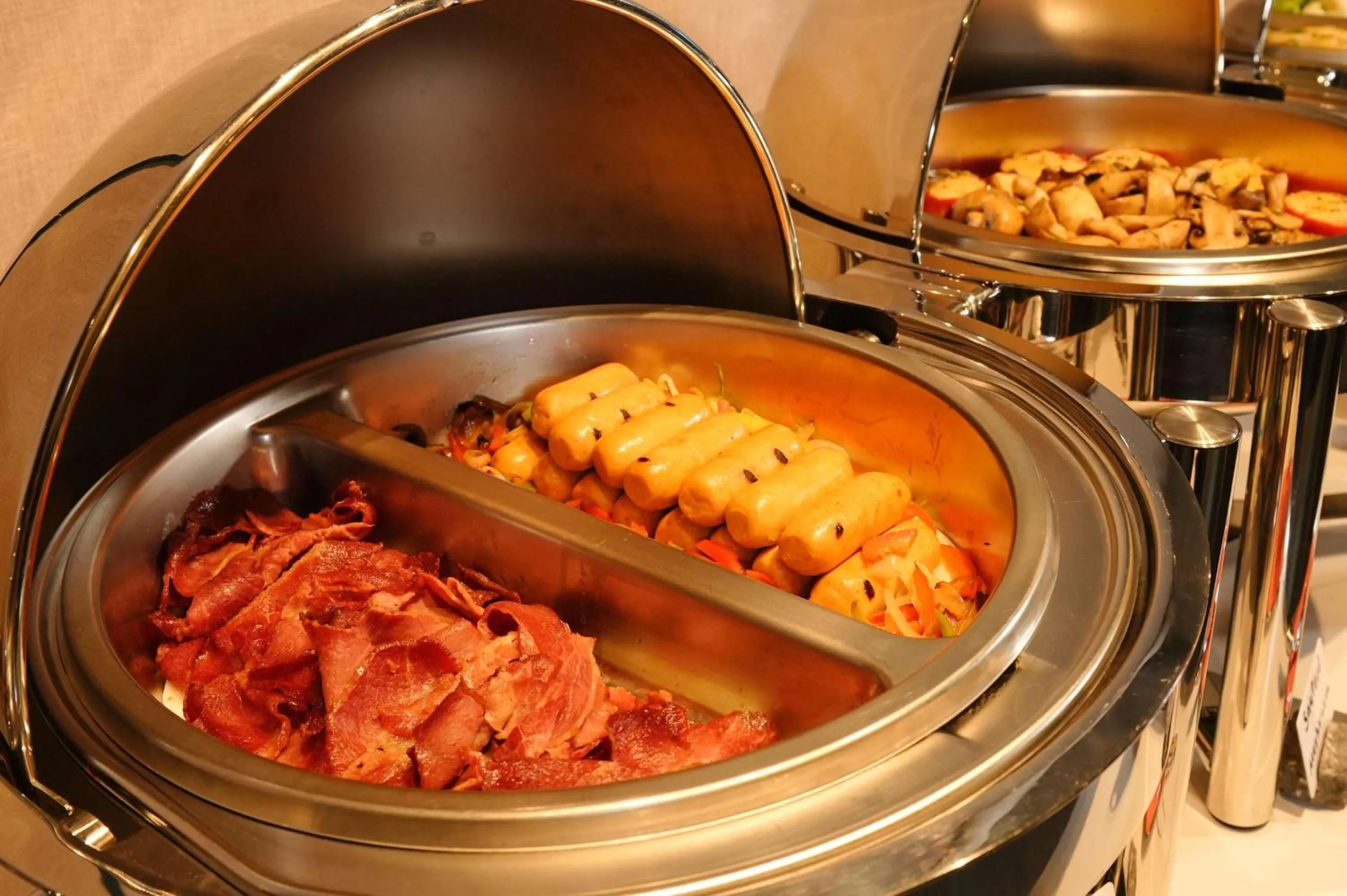 Food and drinks in Radisson Hotel & Residences Erbil