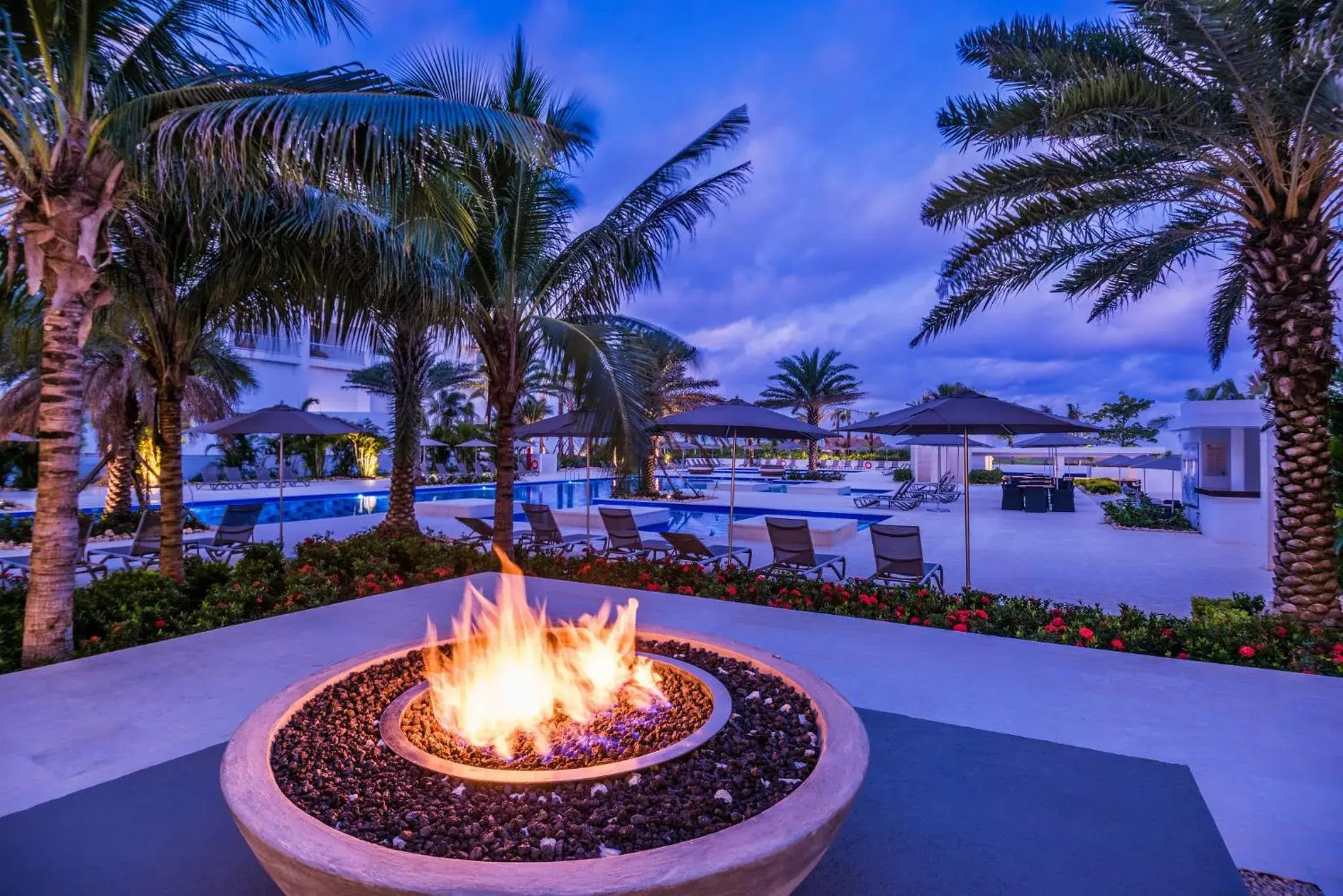 Swimming pool in Dreams Karibana Cartagena Golf & Spa Resort Swimming pool in Dreams Karibana Cartagena Golf & Spa Resort