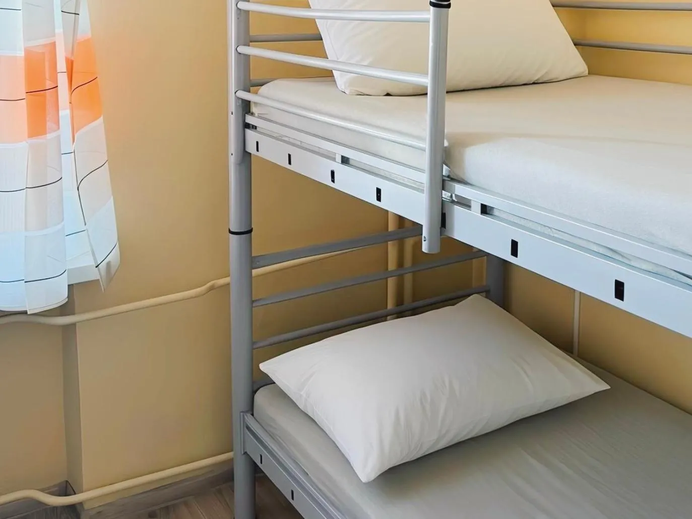 Bed in Hostel Oliwka - Metro Świętokrzyska