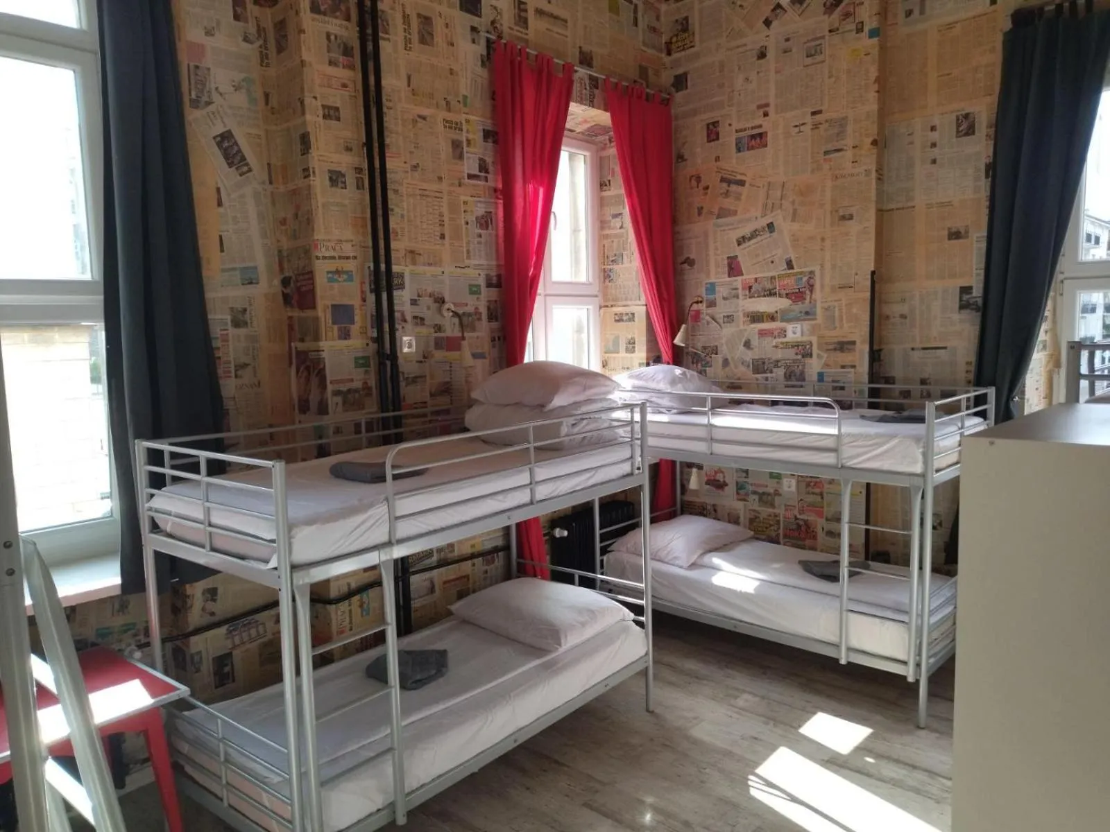 bunk bed, Bed in Hostel Oliwka - Metro Świętokrzyska