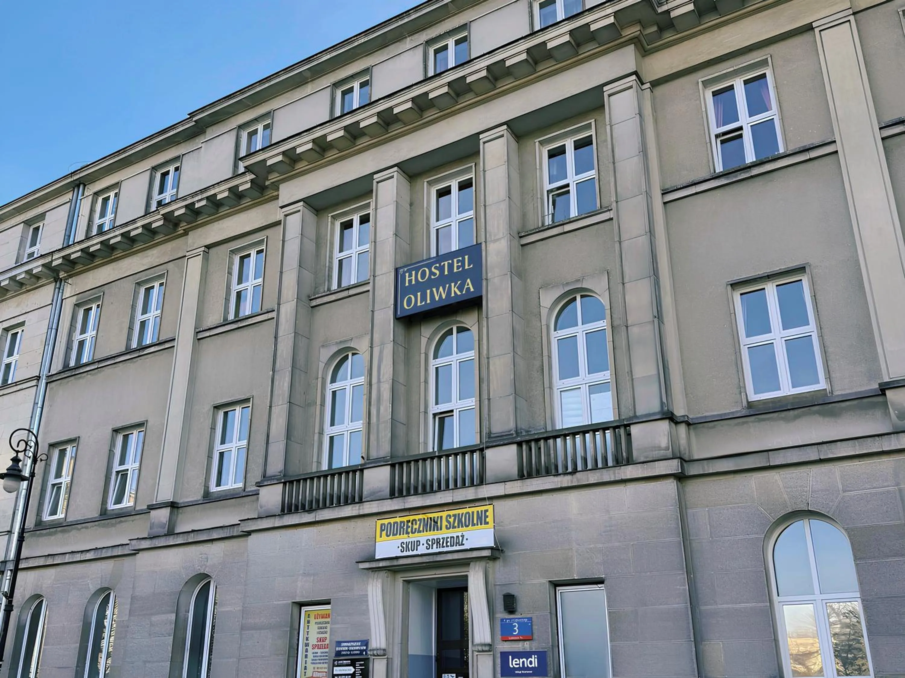 Hostel Oliwka - Metro Świętokrzyska