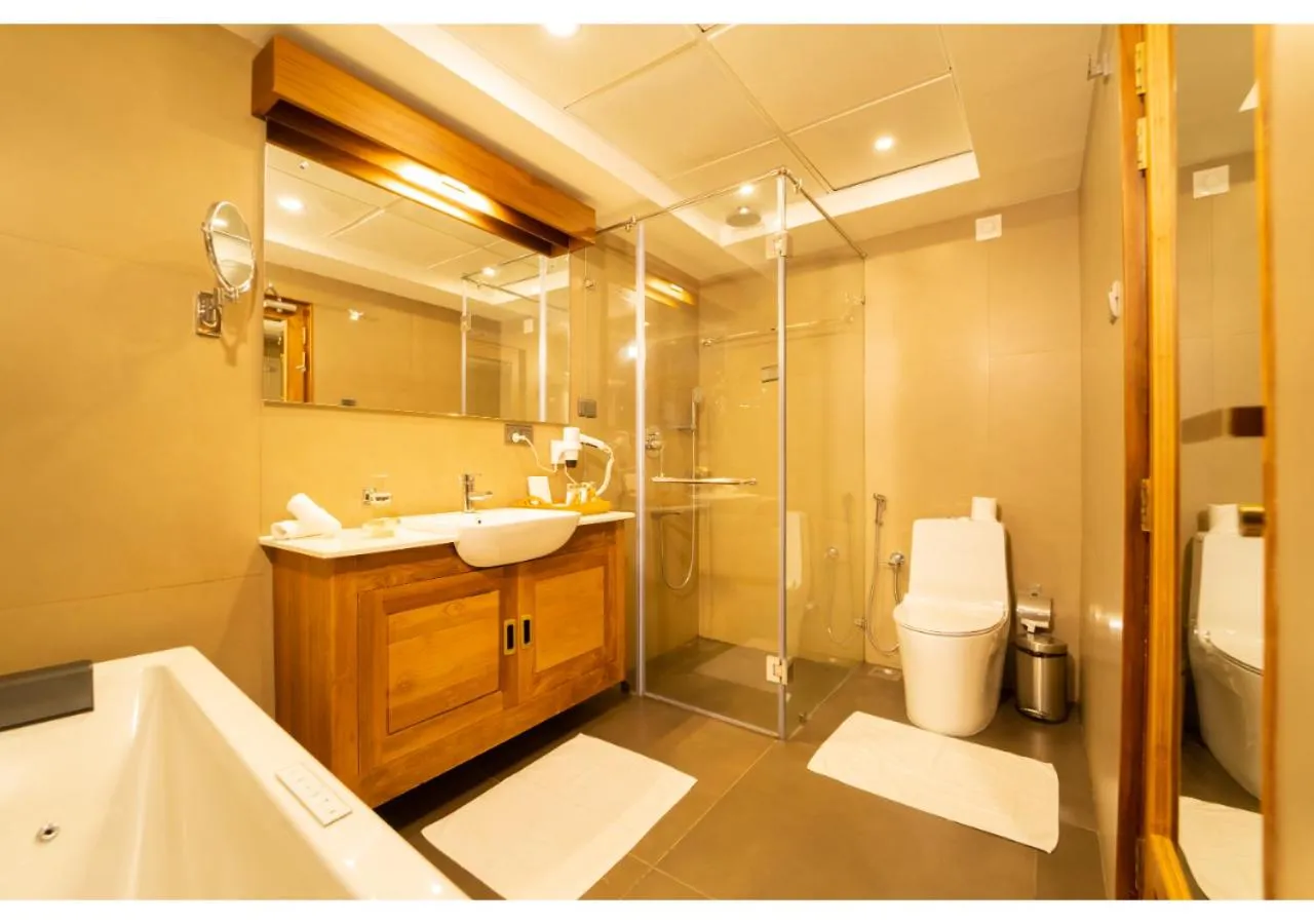 Toilet in Chandys Drizzle Drops - Munnar Top Station