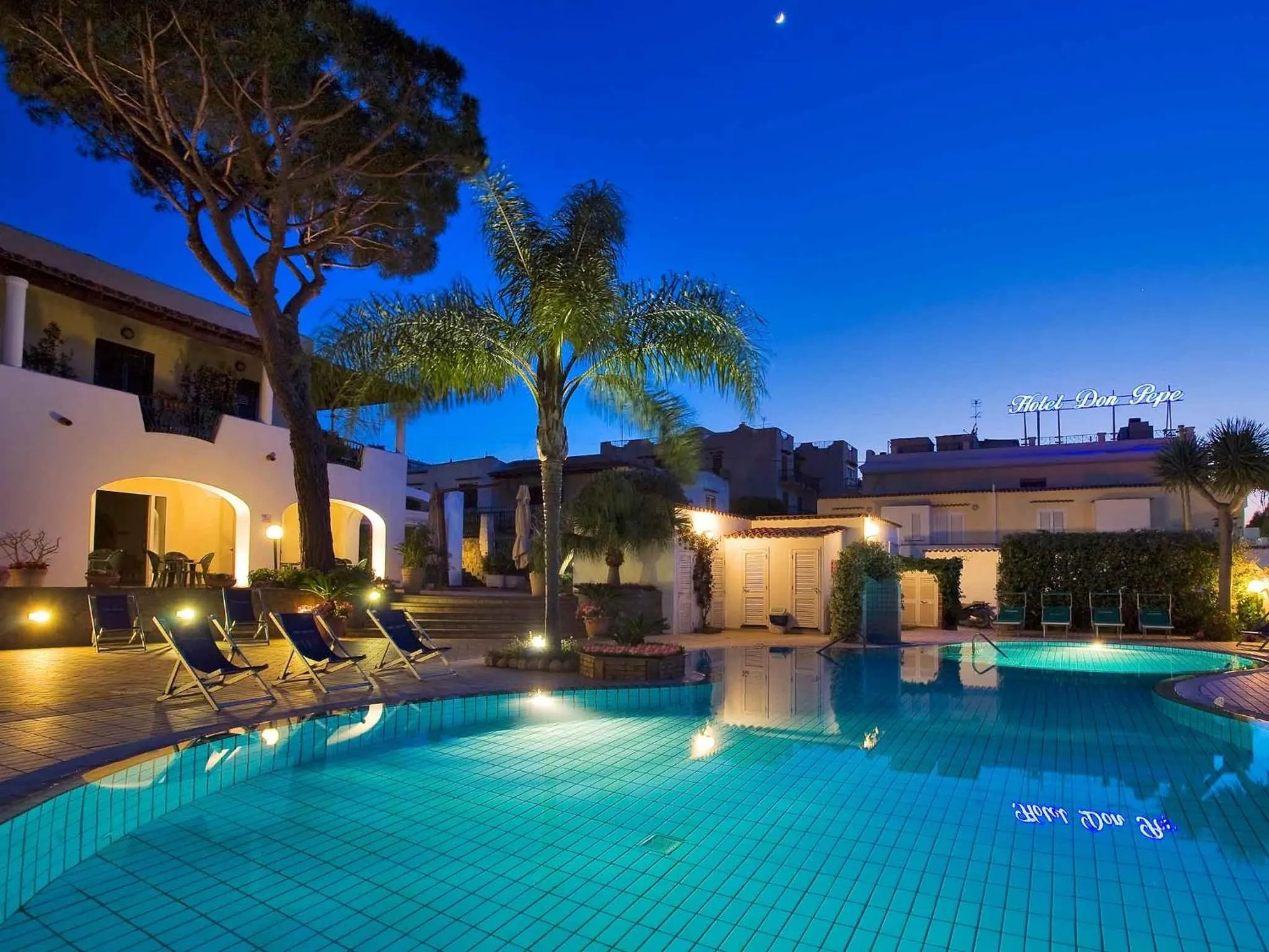 Swimming pool in Hotel Terme Don Pepe